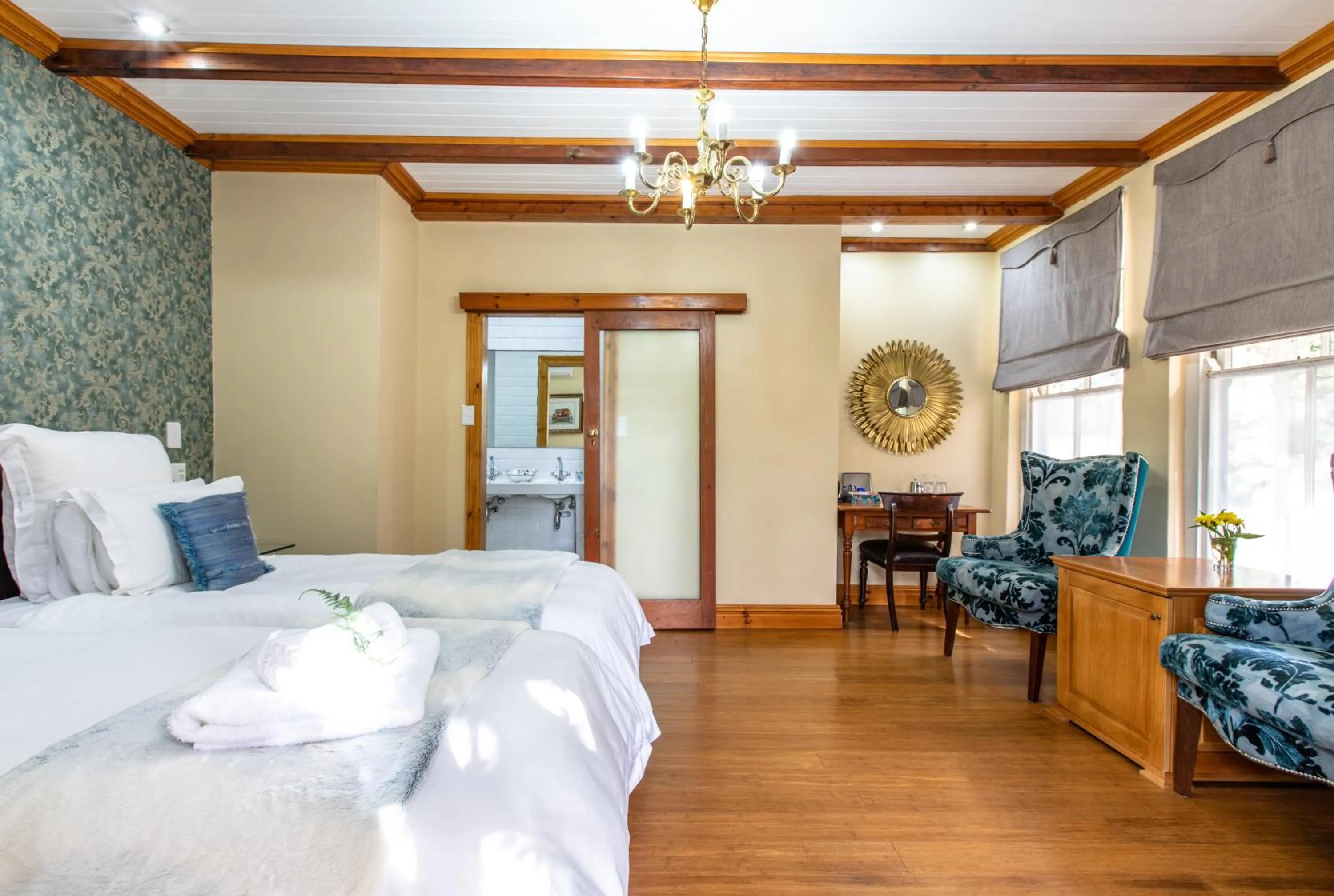 Bedroom, Bed in Evergreen Manor and Spa