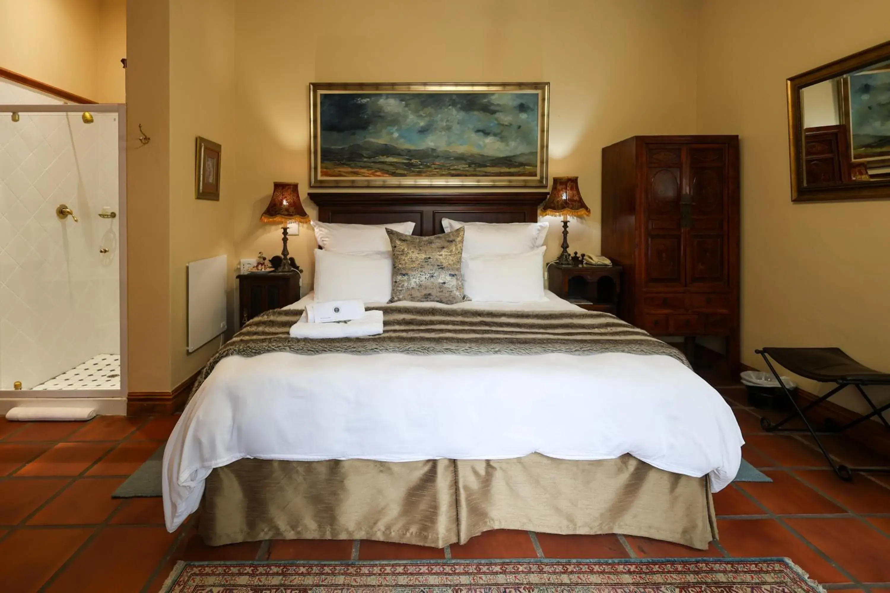 Bedroom, Bed in Evergreen Manor and Spa Bedroom, Bed in Evergreen Manor and Spa