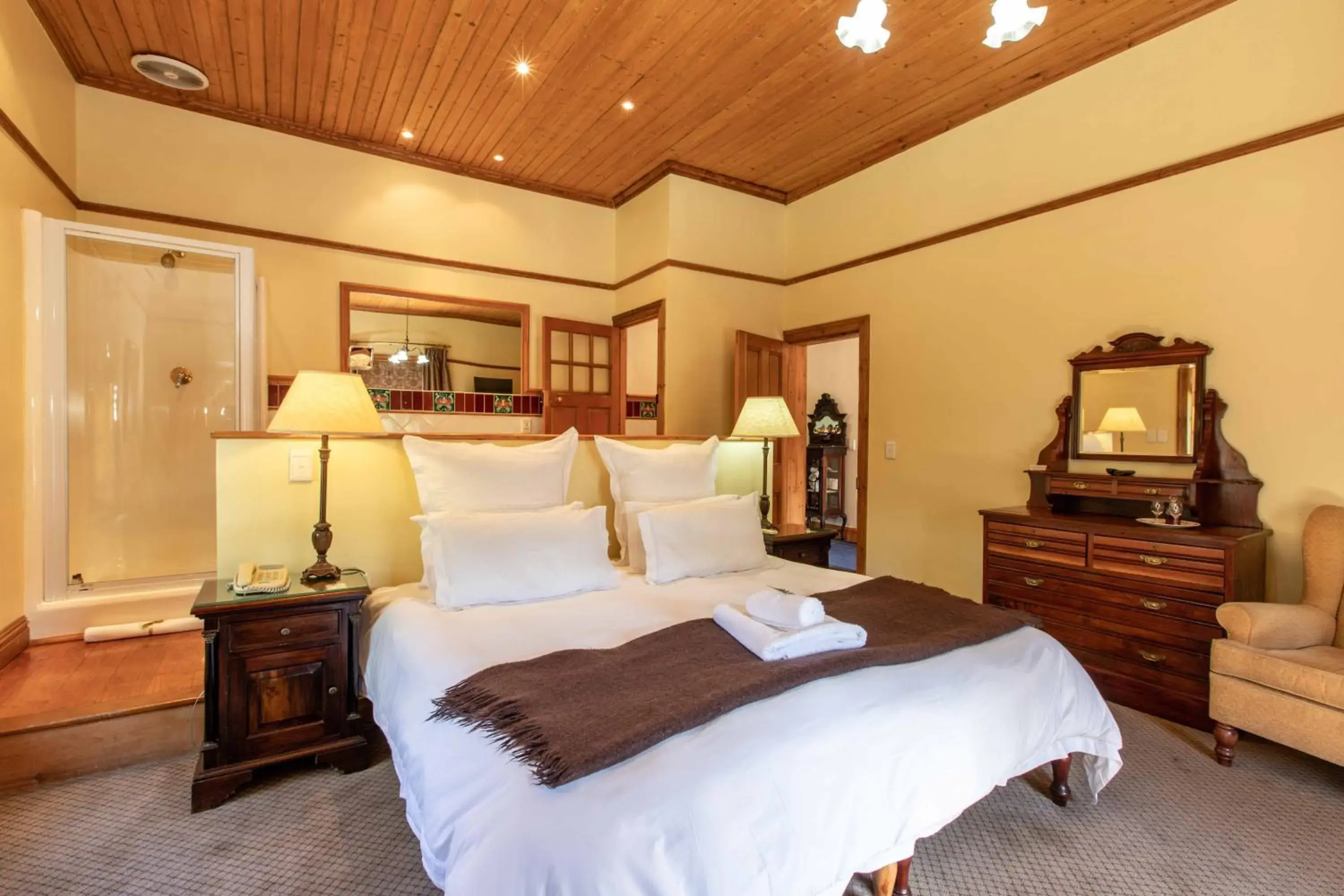 Bed in Evergreen Manor and Spa Bed in Evergreen Manor and Spa