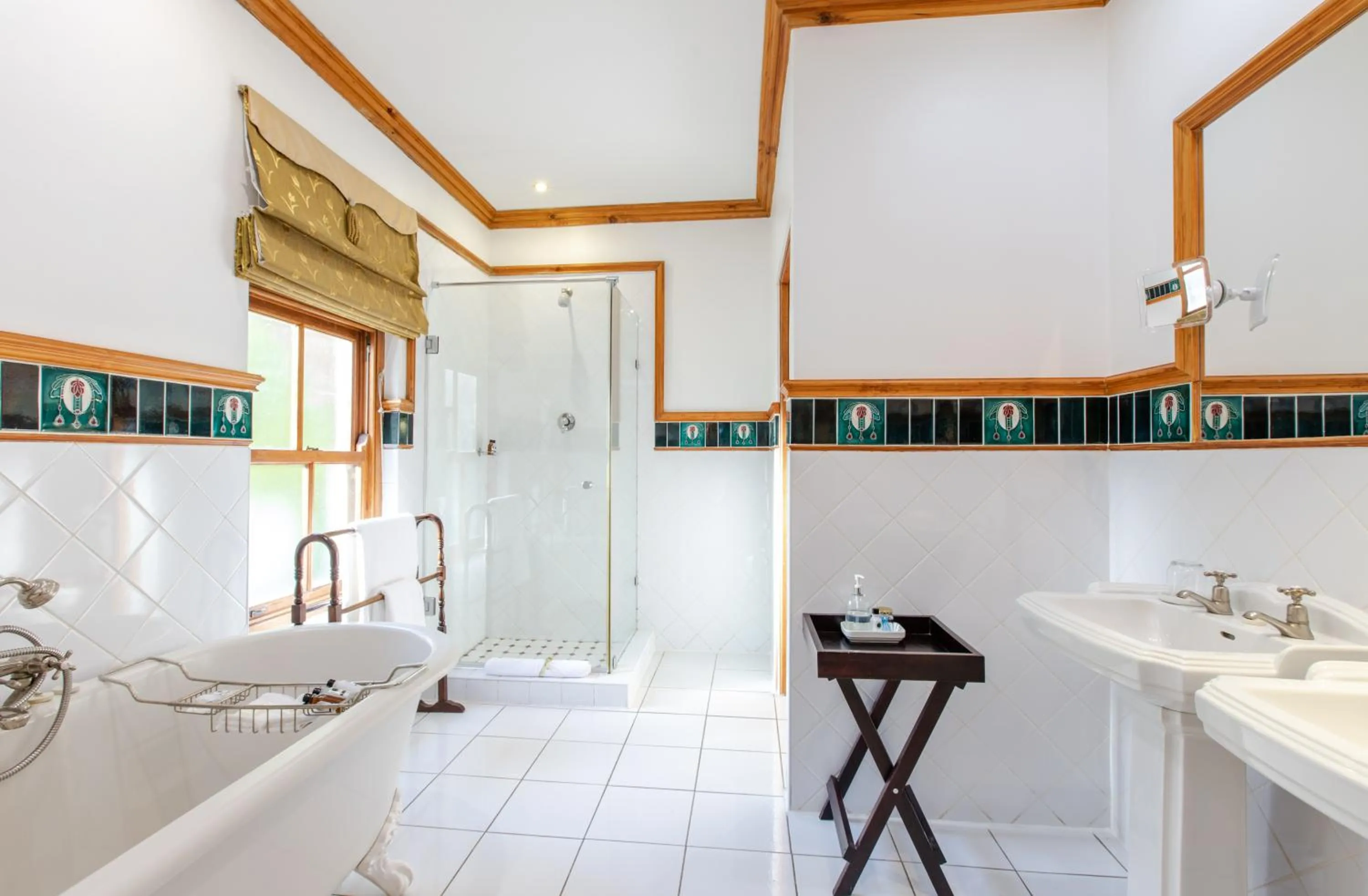 Shower in Evergreen Manor and Spa
