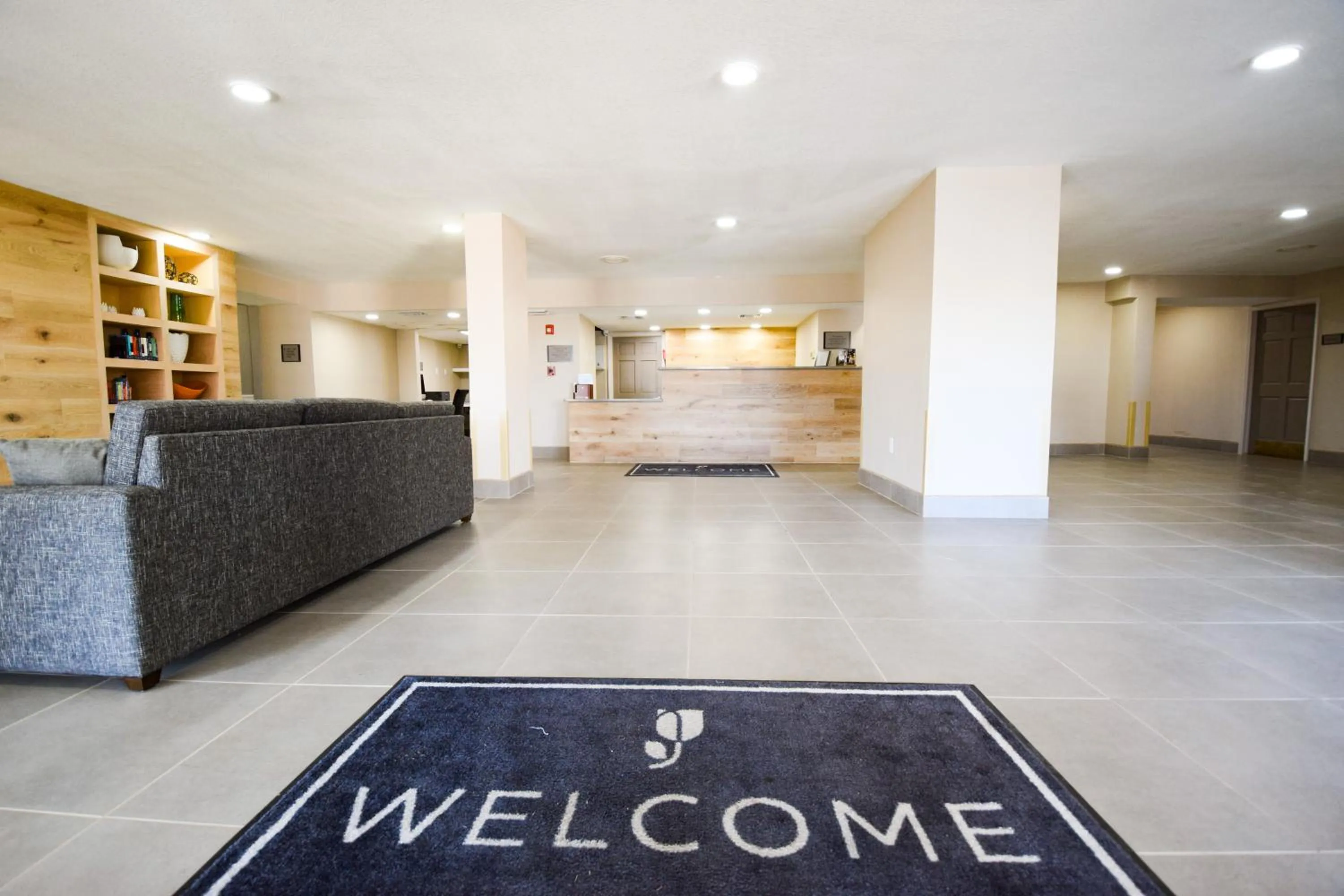 Lobby or reception in Country Inn & Suites by Radisson, North Little Rock, AR