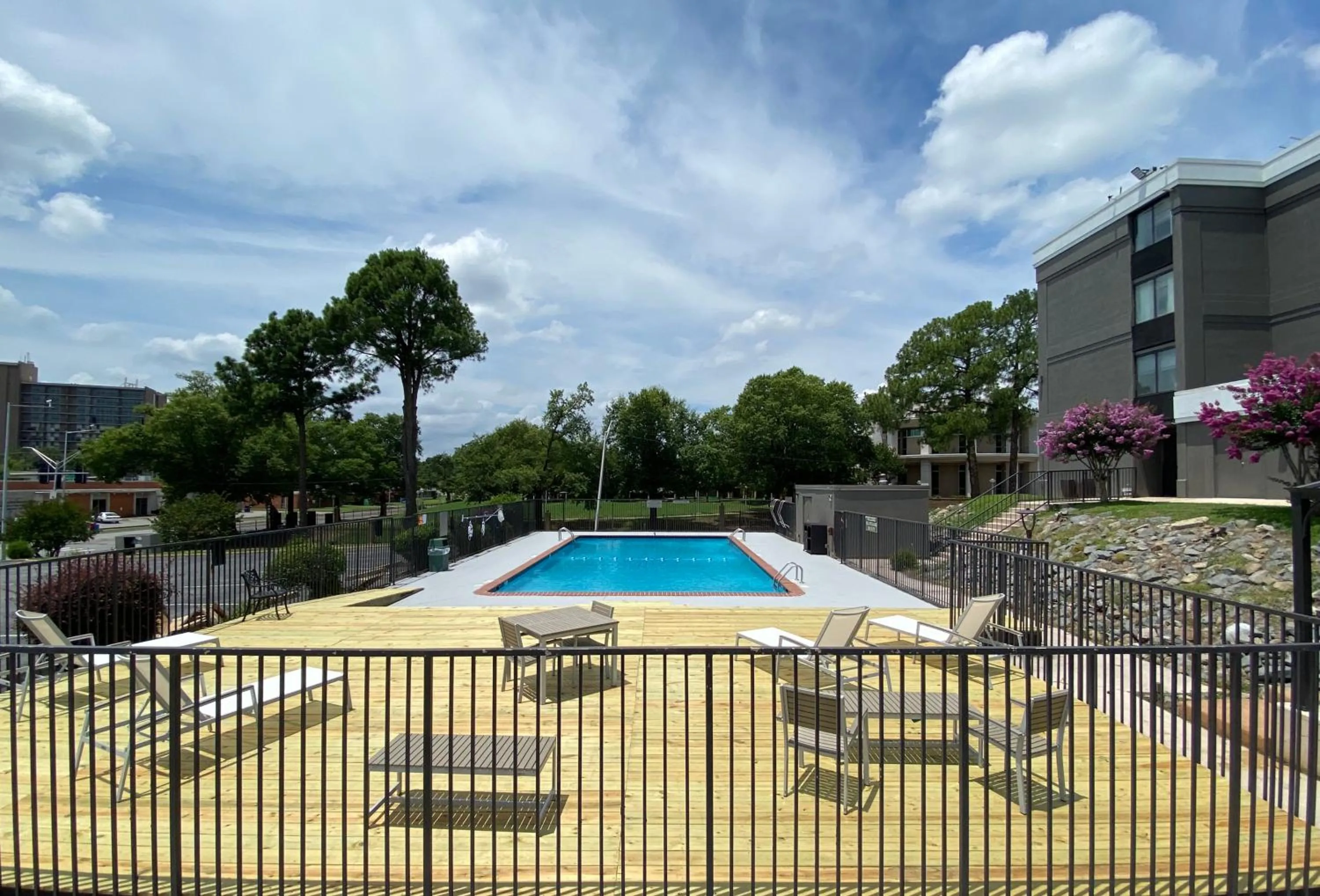 Swimming pool in Country Inn & Suites by Radisson, North Little Rock, AR