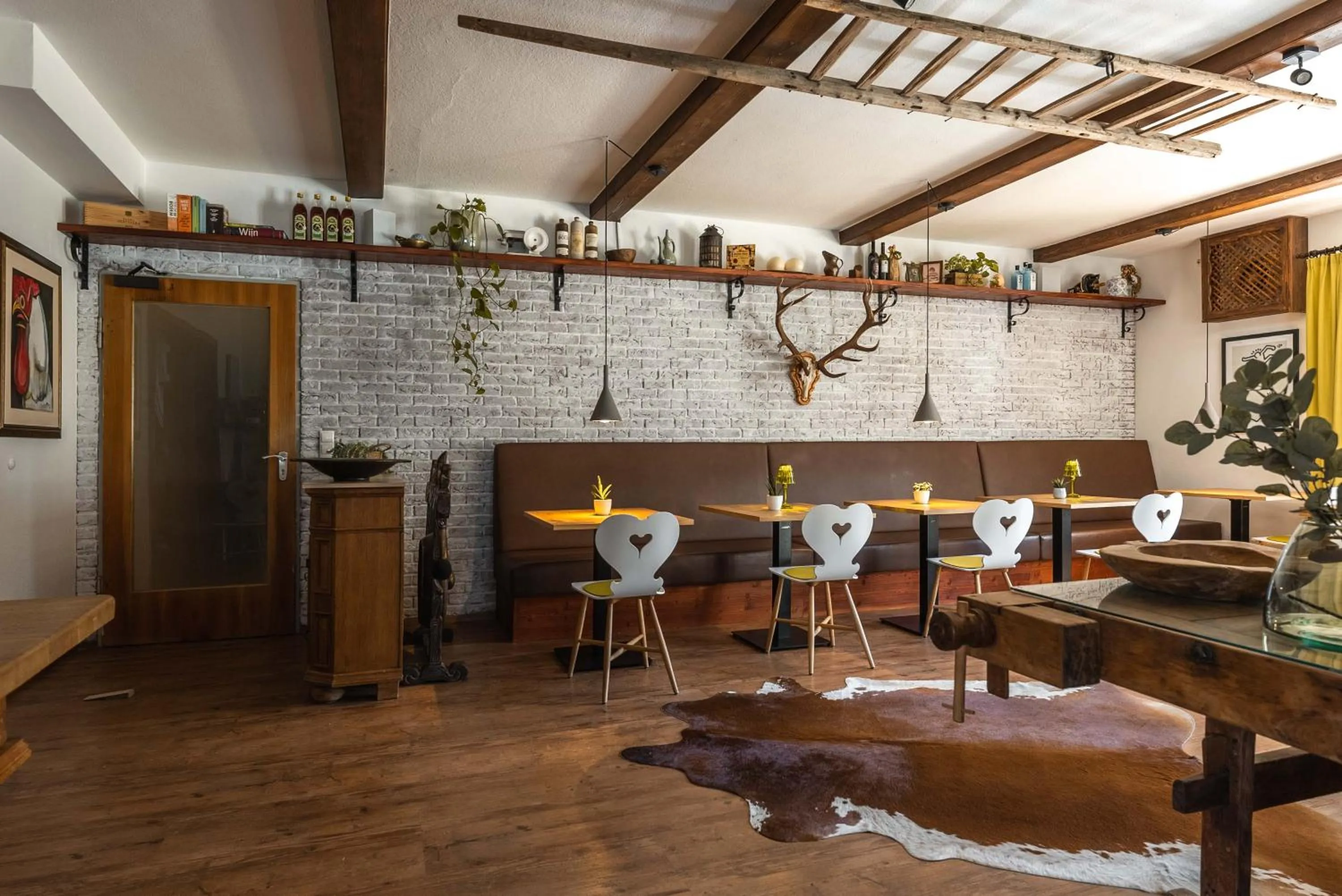 Restaurant/places to eat in Das Halali - dein kleines Hotel an der Zugspitze