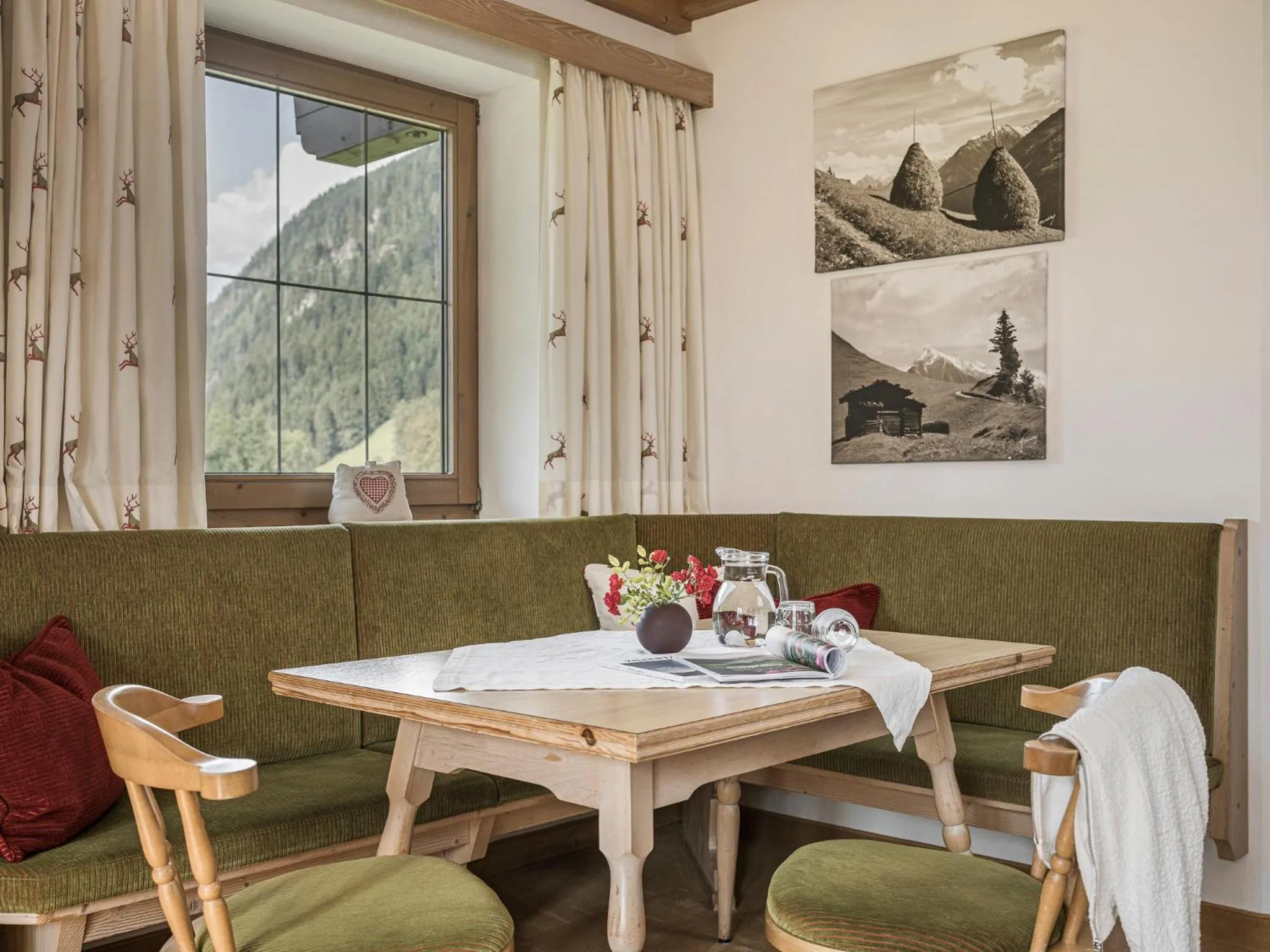 Dining area in Apparthotel "Landhaus Veronika"