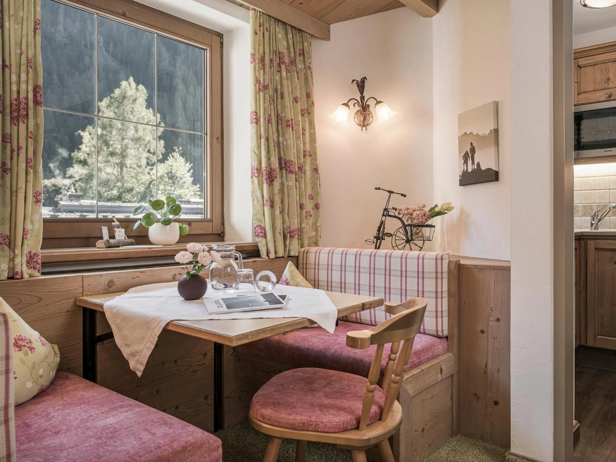 Dining area in Apparthotel "Landhaus Veronika"