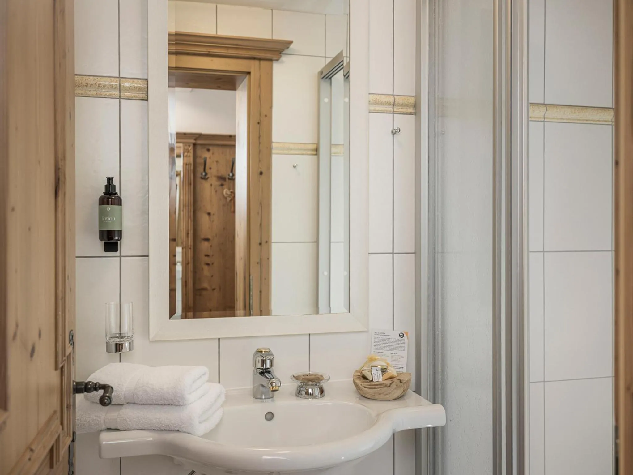 Bathroom in Apparthotel "Landhaus Veronika"