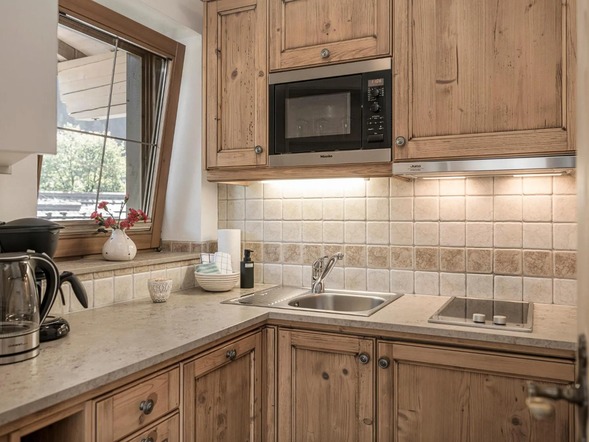 Kitchen or kitchenette in Apparthotel "Landhaus Veronika"