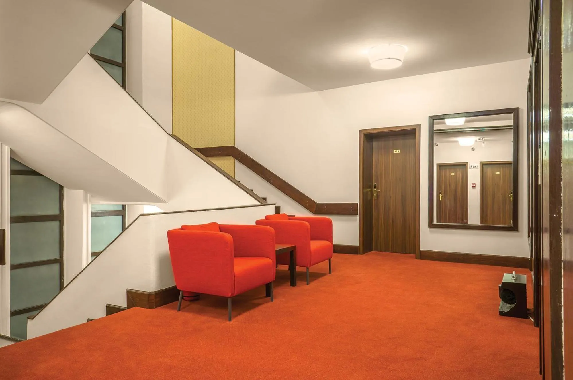 Decorative detail in Capitol Hotel