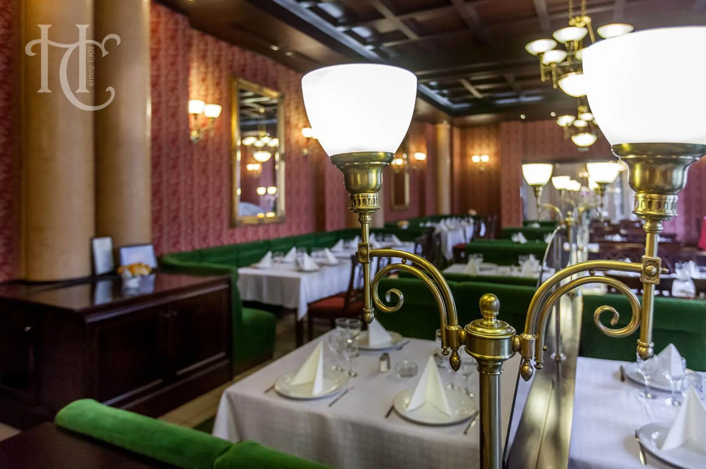 Restaurant/places to eat in Capitol Hotel