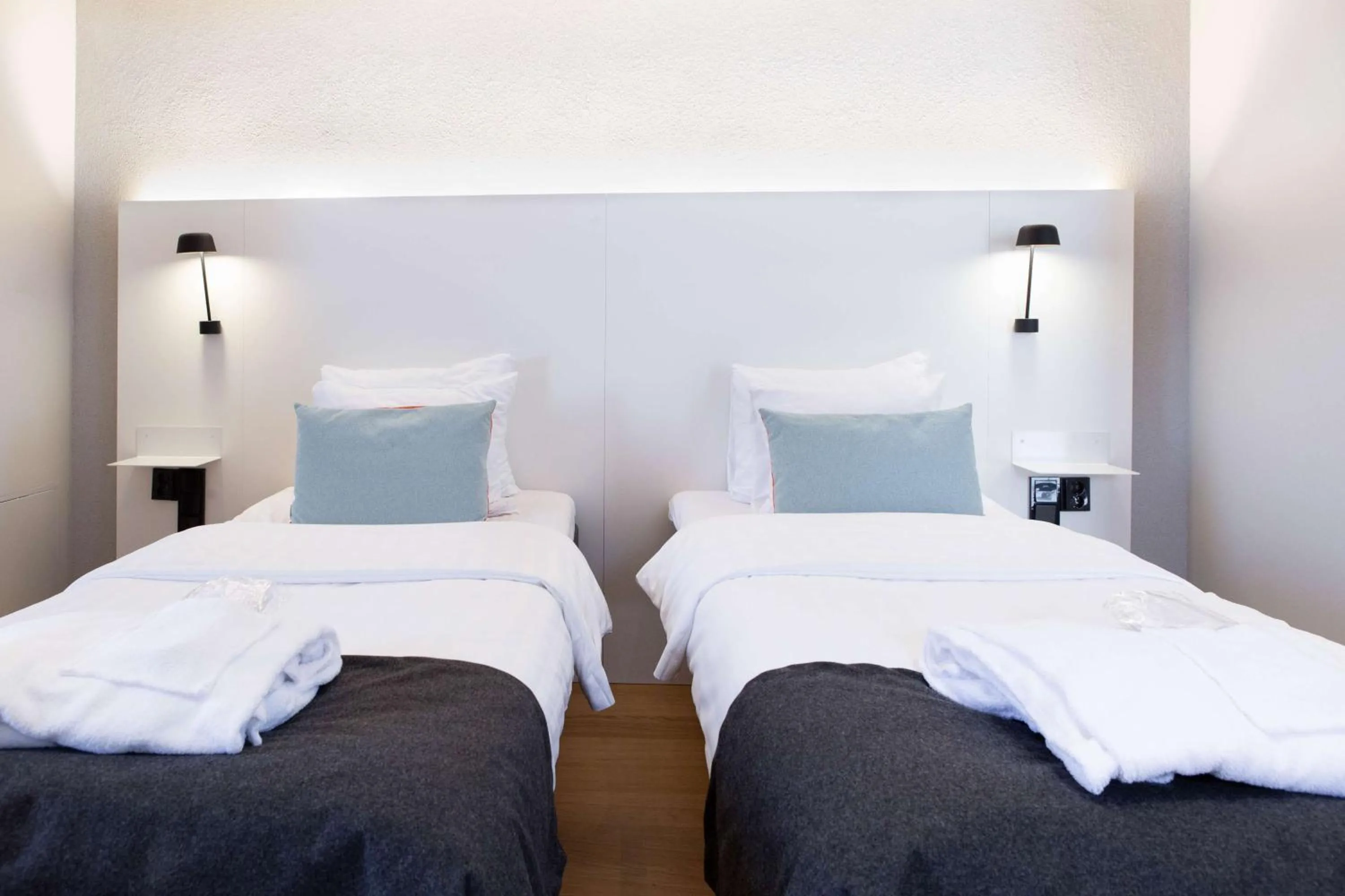 Bedroom, Bed in Scandic Helsinki Aviapolis