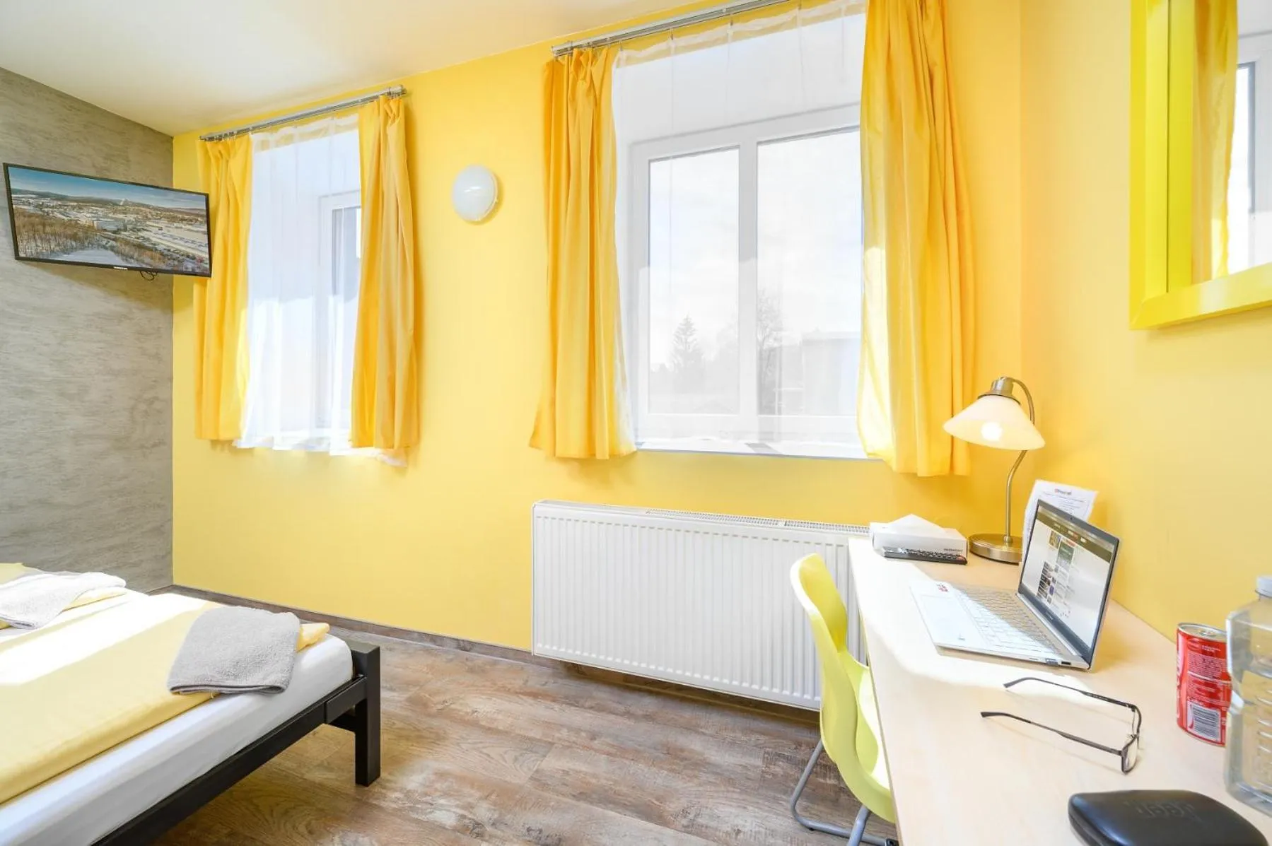 TV and multimedia, Bed in Hotel Fabrica