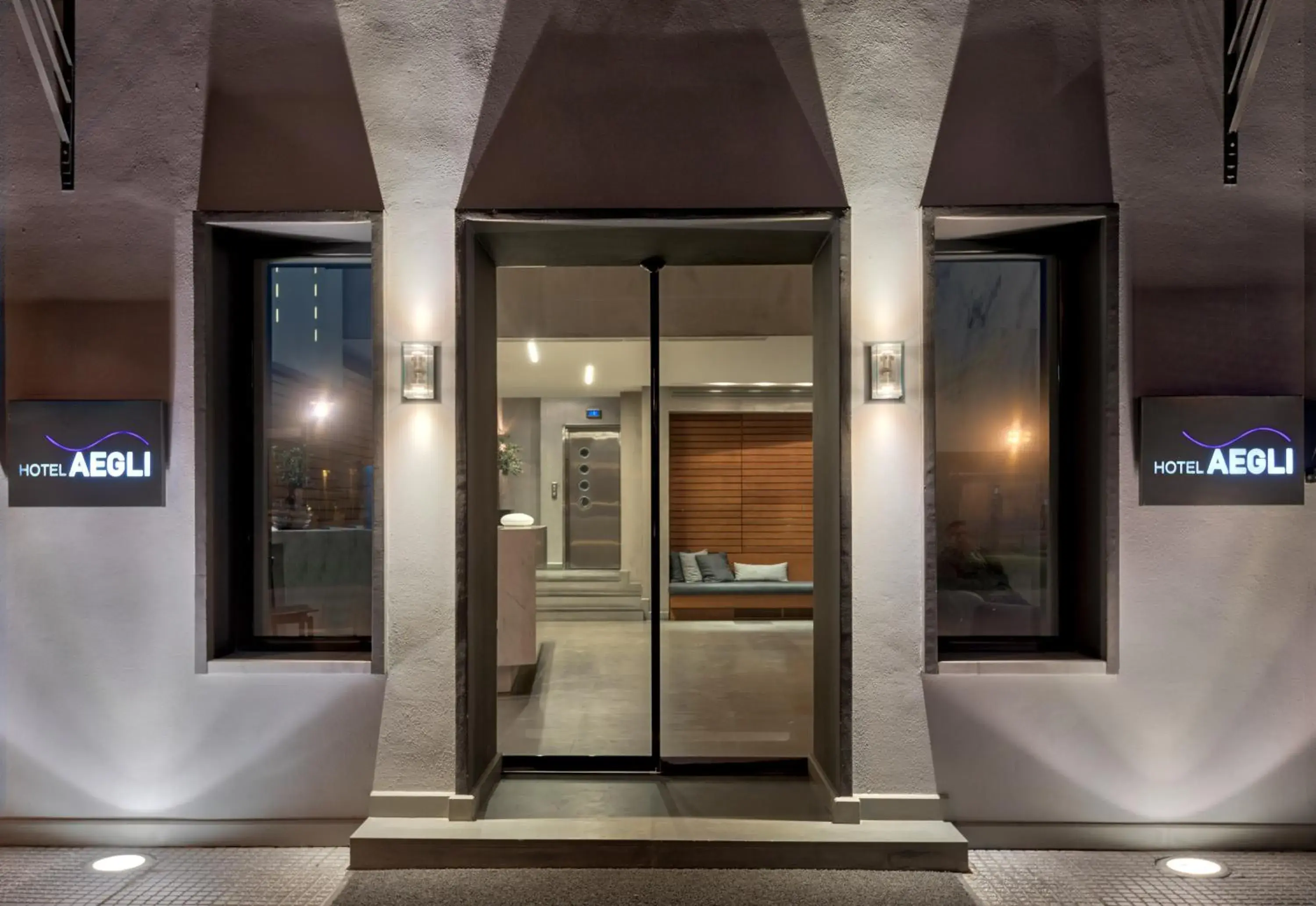 Facade/entrance in Aegli Hotel Volos Facade/entrance in Aegli Hotel Volos