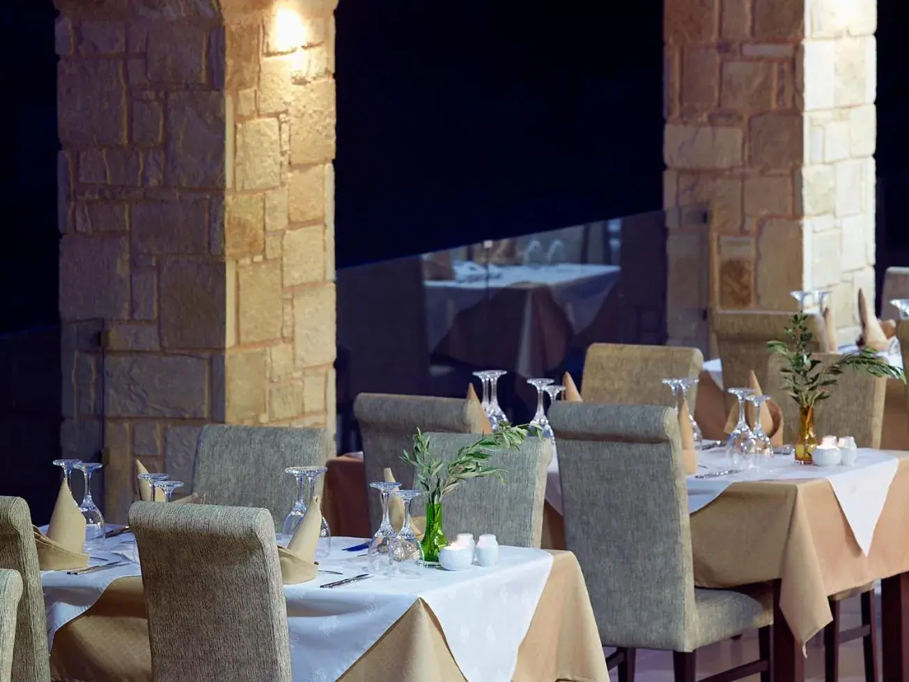 Breakfast in Filion Suites Resort & Spa Breakfast in Filion Suites Resort & Spa