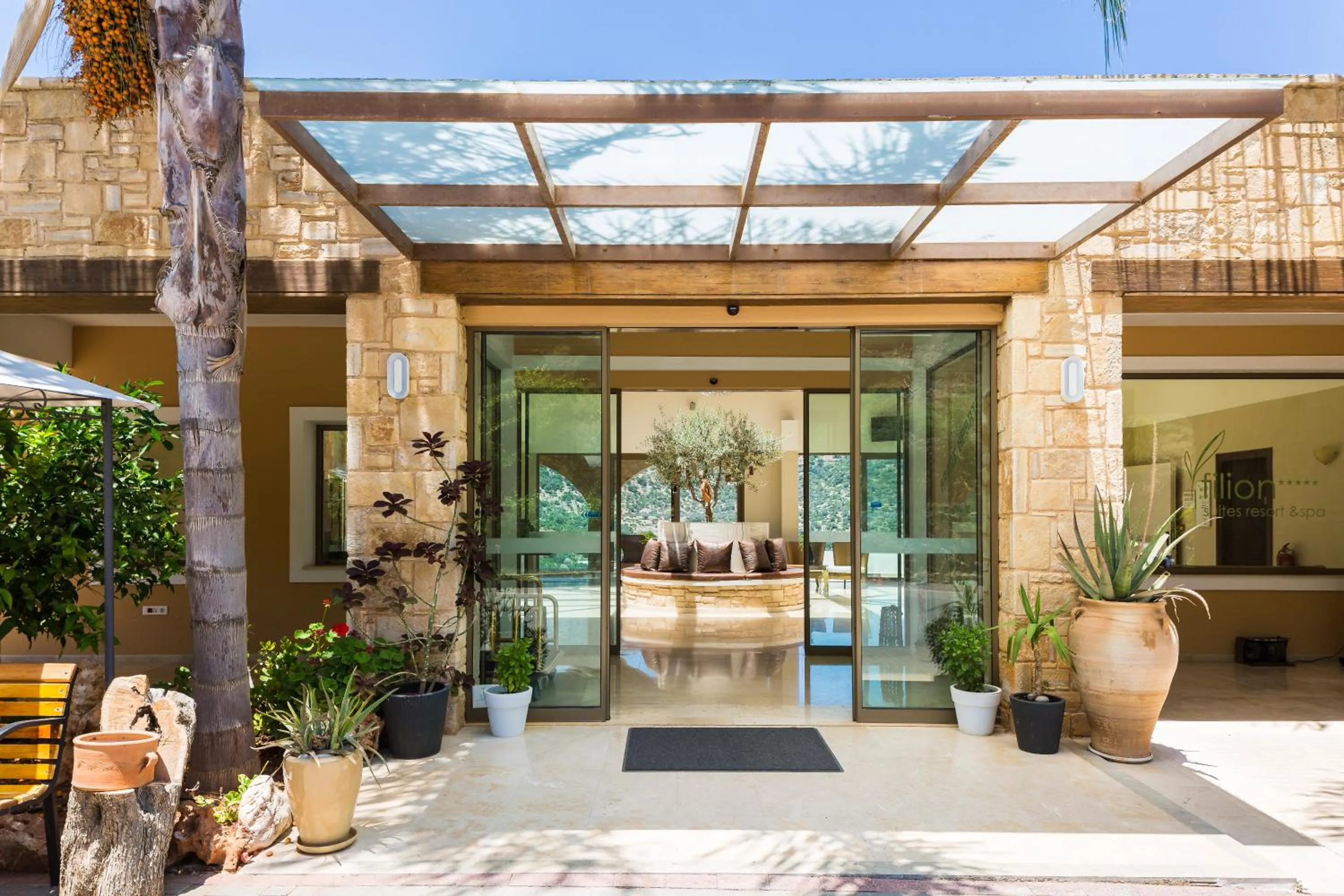 Filion Suites Resort & Spa