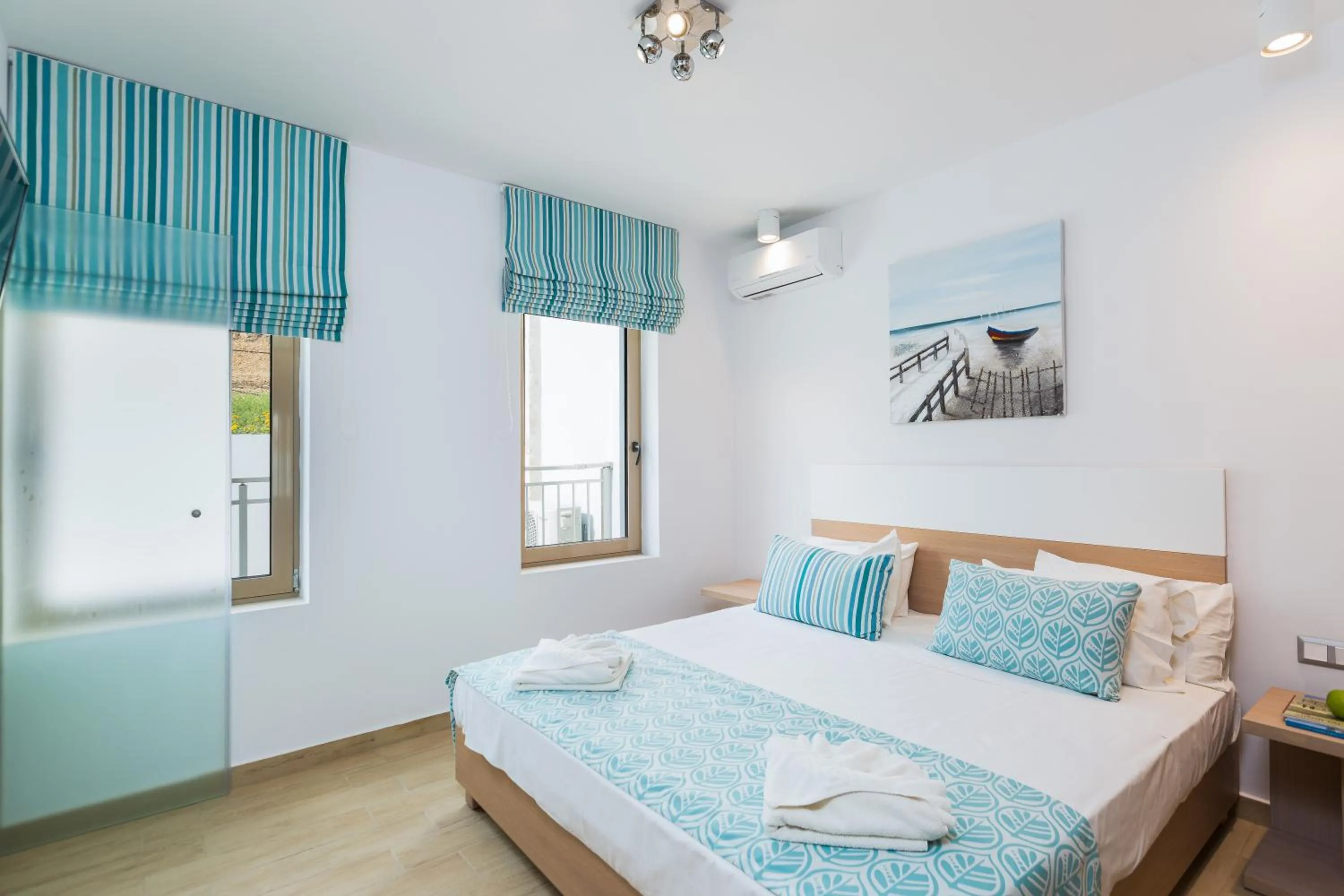 Bed in Filion Suites Resort & Spa