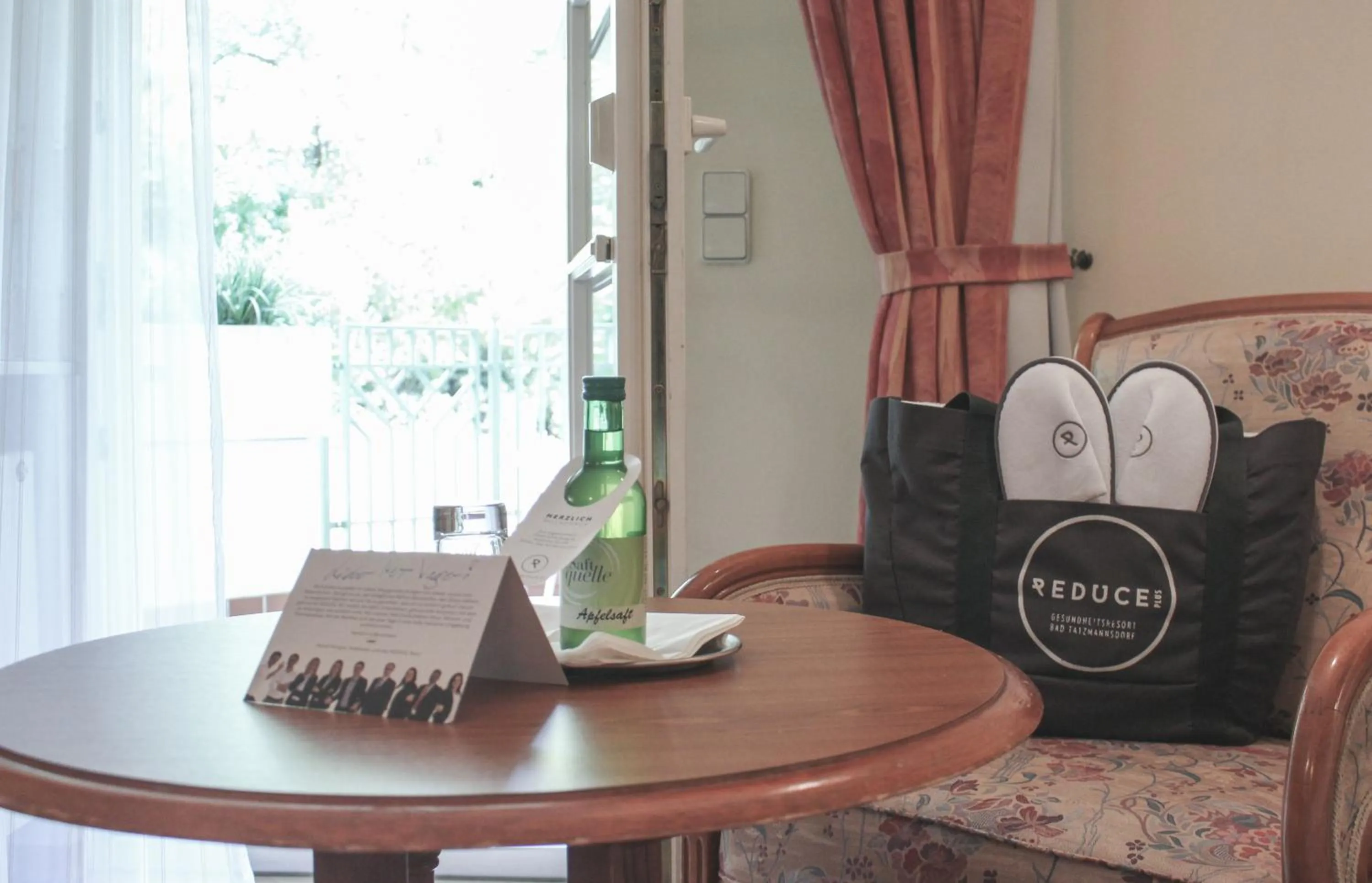 Photo of the whole room in Reduce Hotel Thermal Adults only