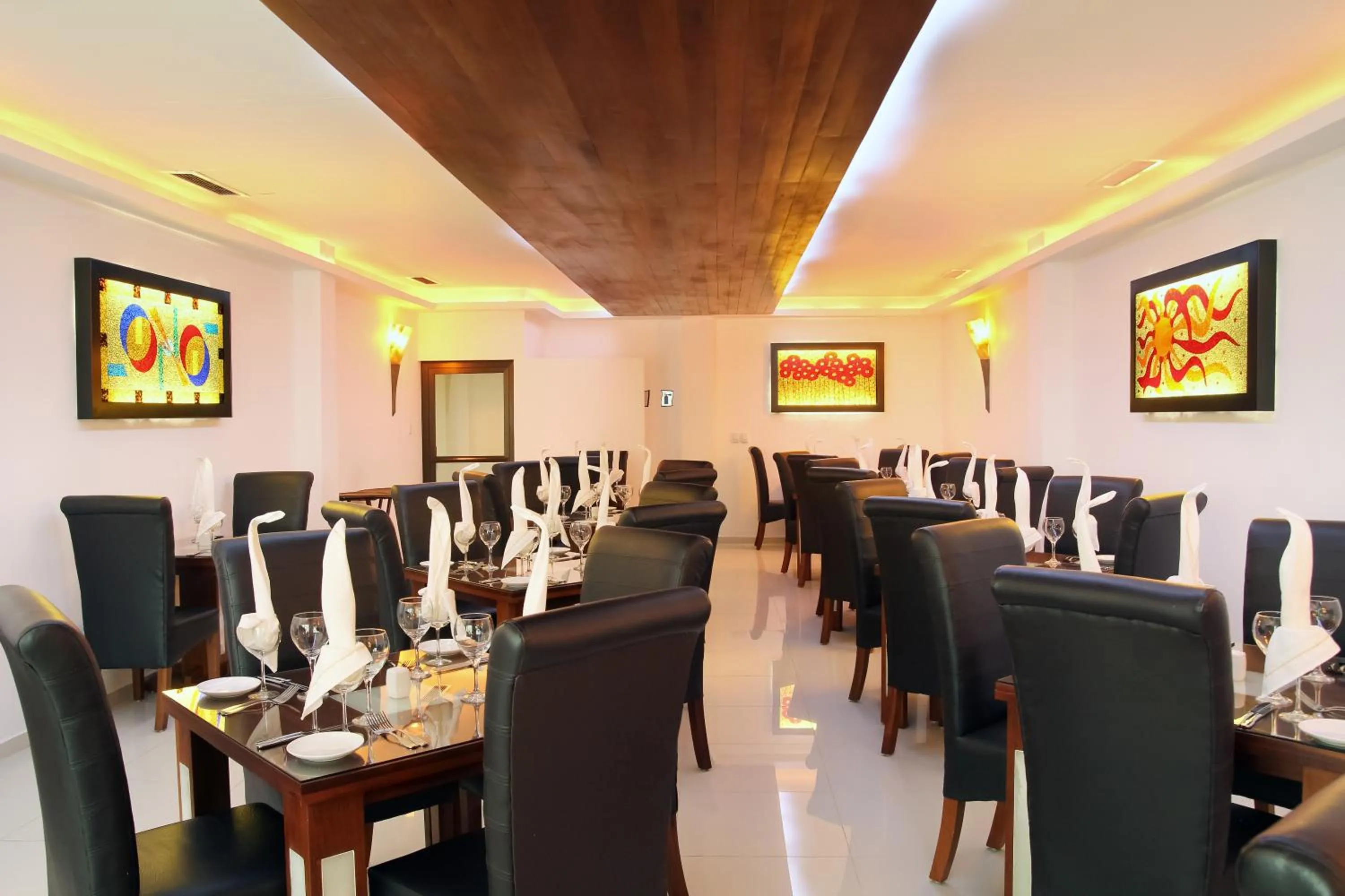 Restaurant/places to eat in Viva Dominicus Beach by Wyndham, A Trademark All Inclusive