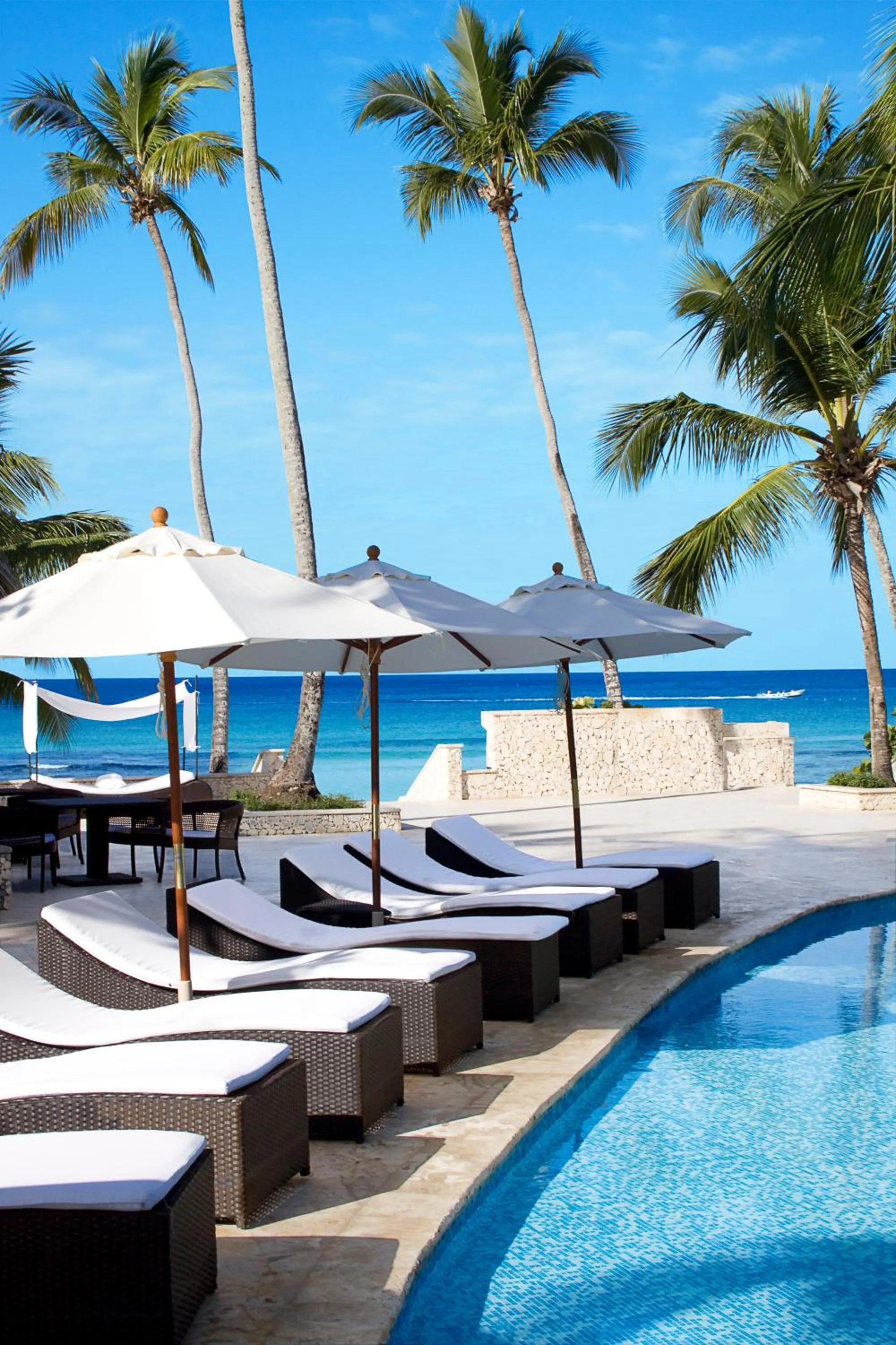 Swimming pool in Viva Dominicus Beach by Wyndham, A Trademark All Inclusive
