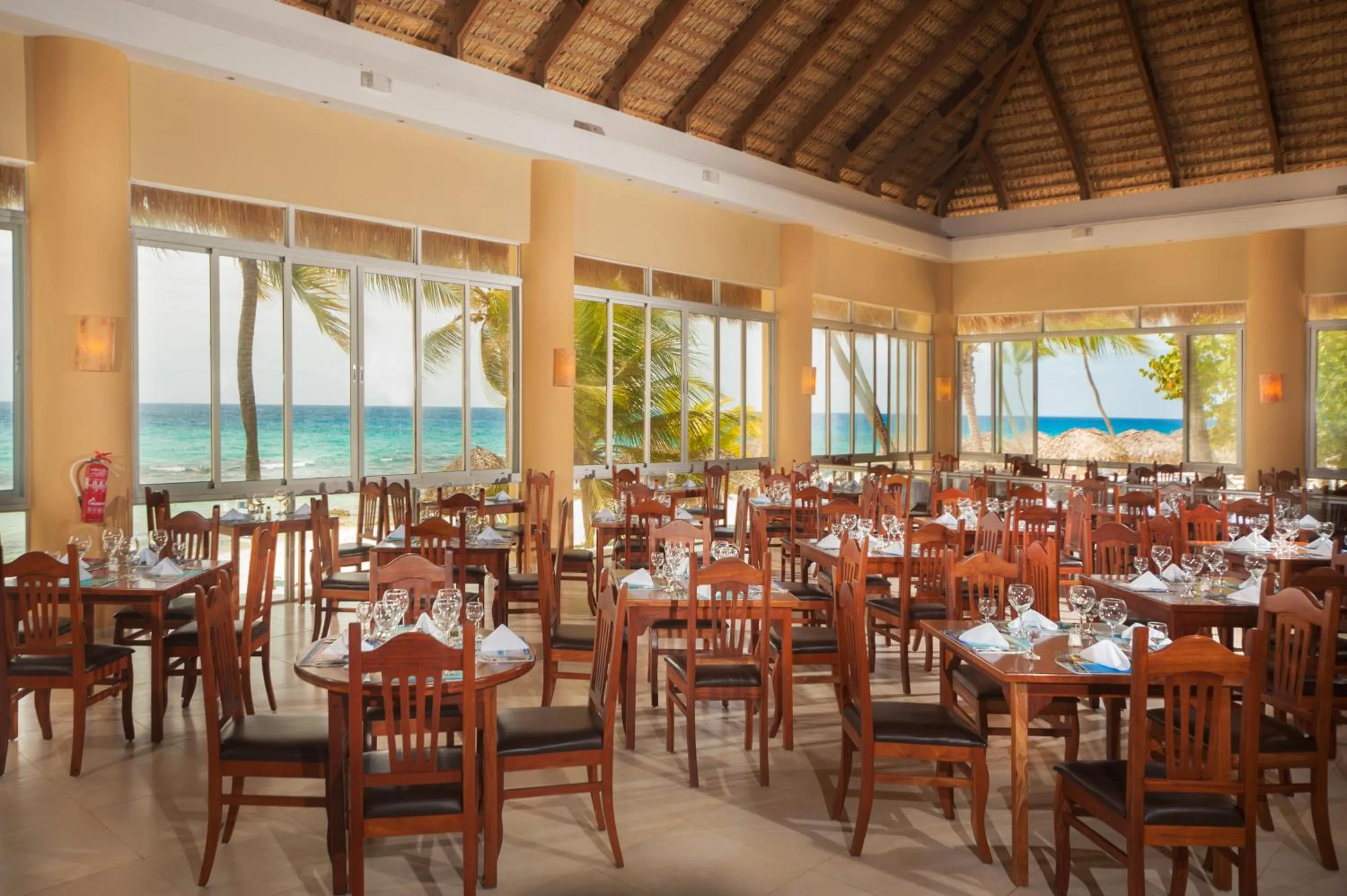 Restaurant/places to eat in Viva Dominicus Beach by Wyndham, A Trademark All Inclusive