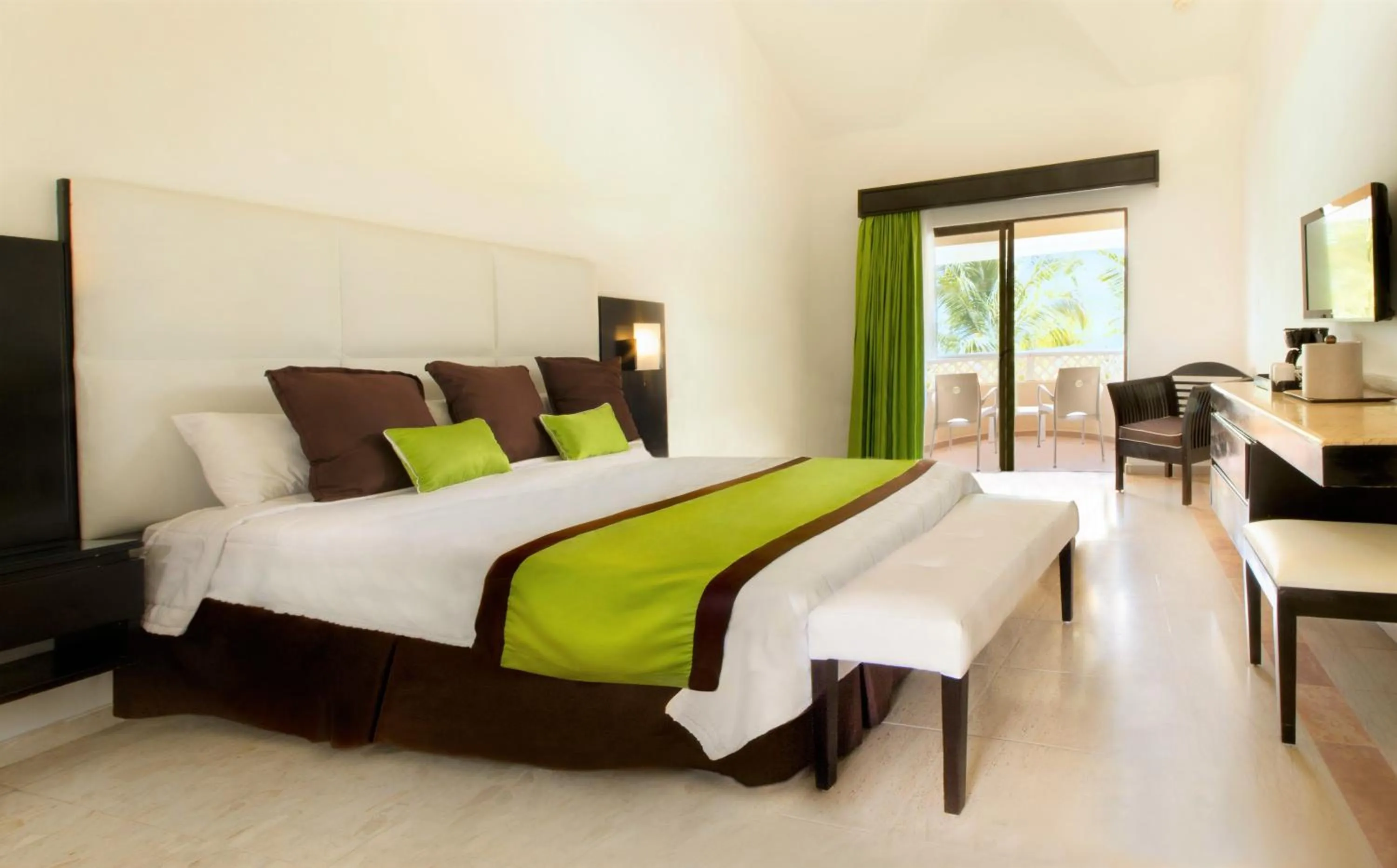 Bedroom, Bed in Viva Dominicus Palace by Wyndham, A Trademark All Inclusive