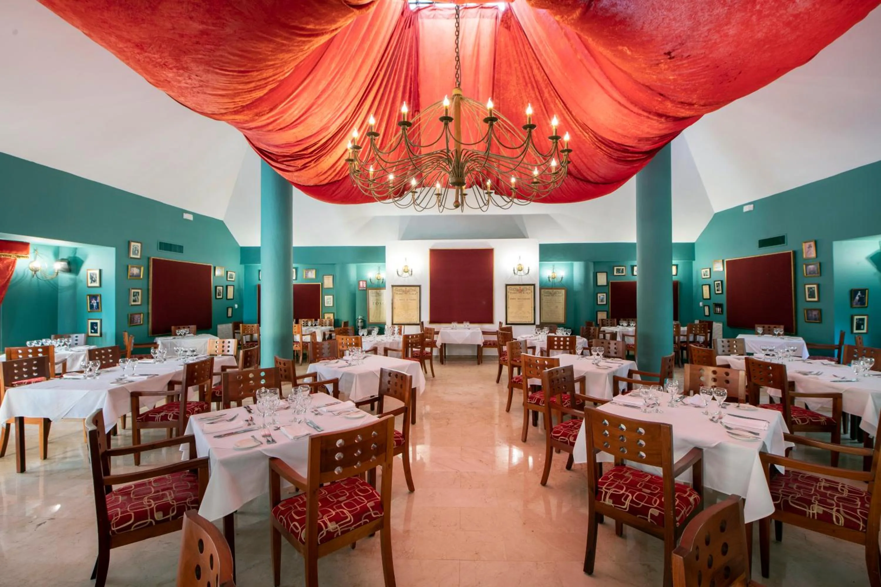 Restaurant/places to eat in Viva Dominicus Palace by Wyndham, A Trademark All Inclusive