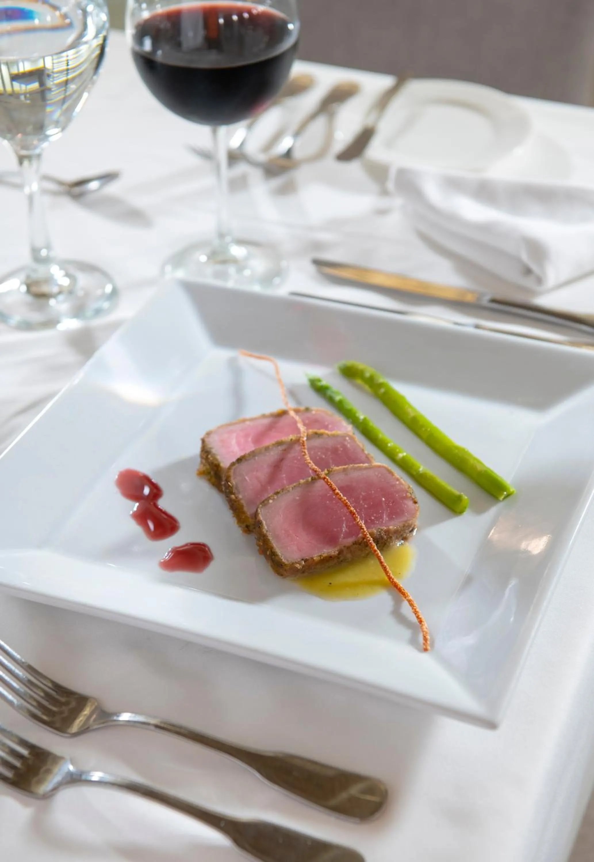 Food and drinks in Viva Dominicus Palace by Wyndham, A Trademark All Inclusive