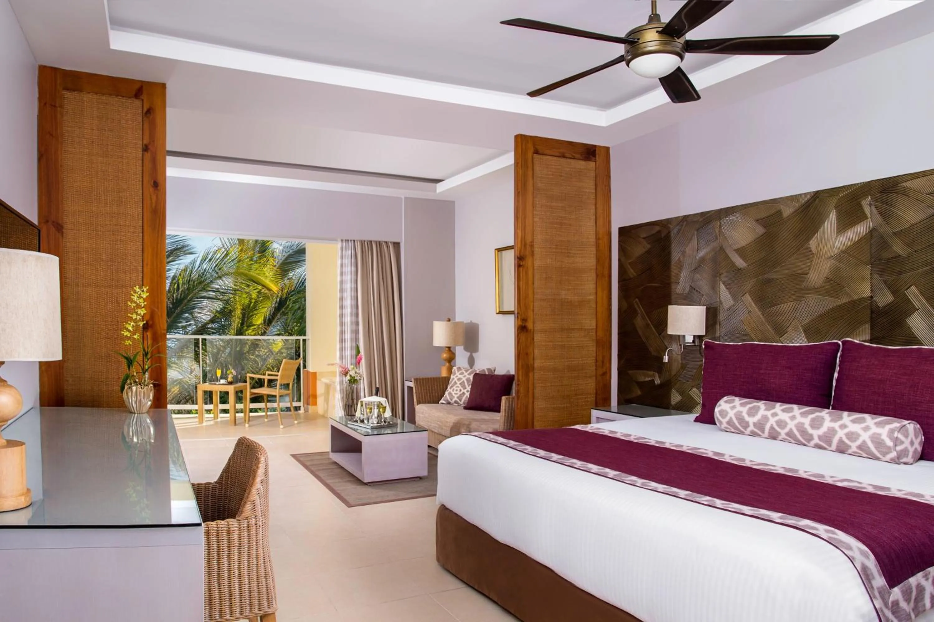 Bed in Dreams Royal Beach Punta Cana - All Inclusive