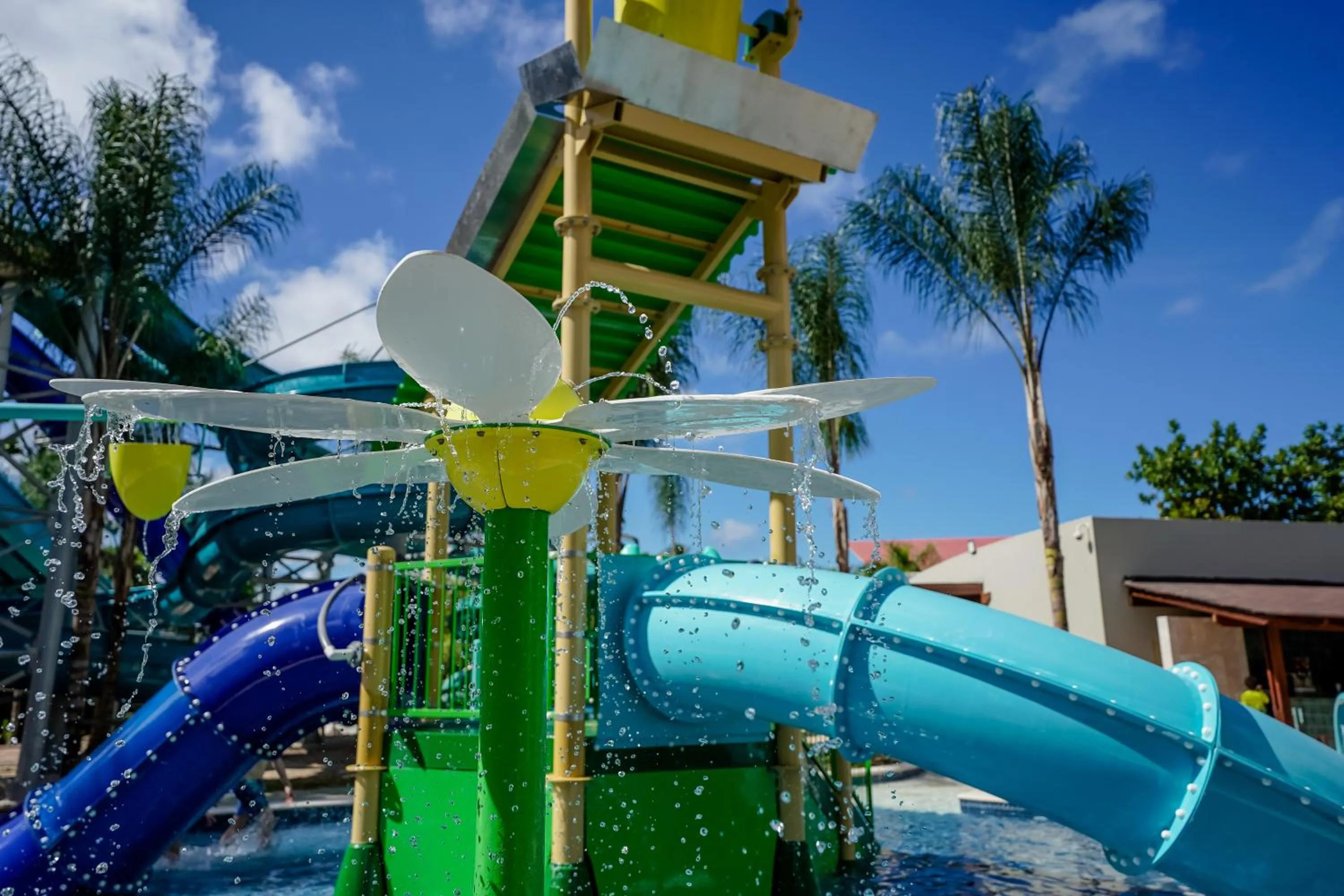 Swimming pool in Dreams Royal Beach Punta Cana - All Inclusive