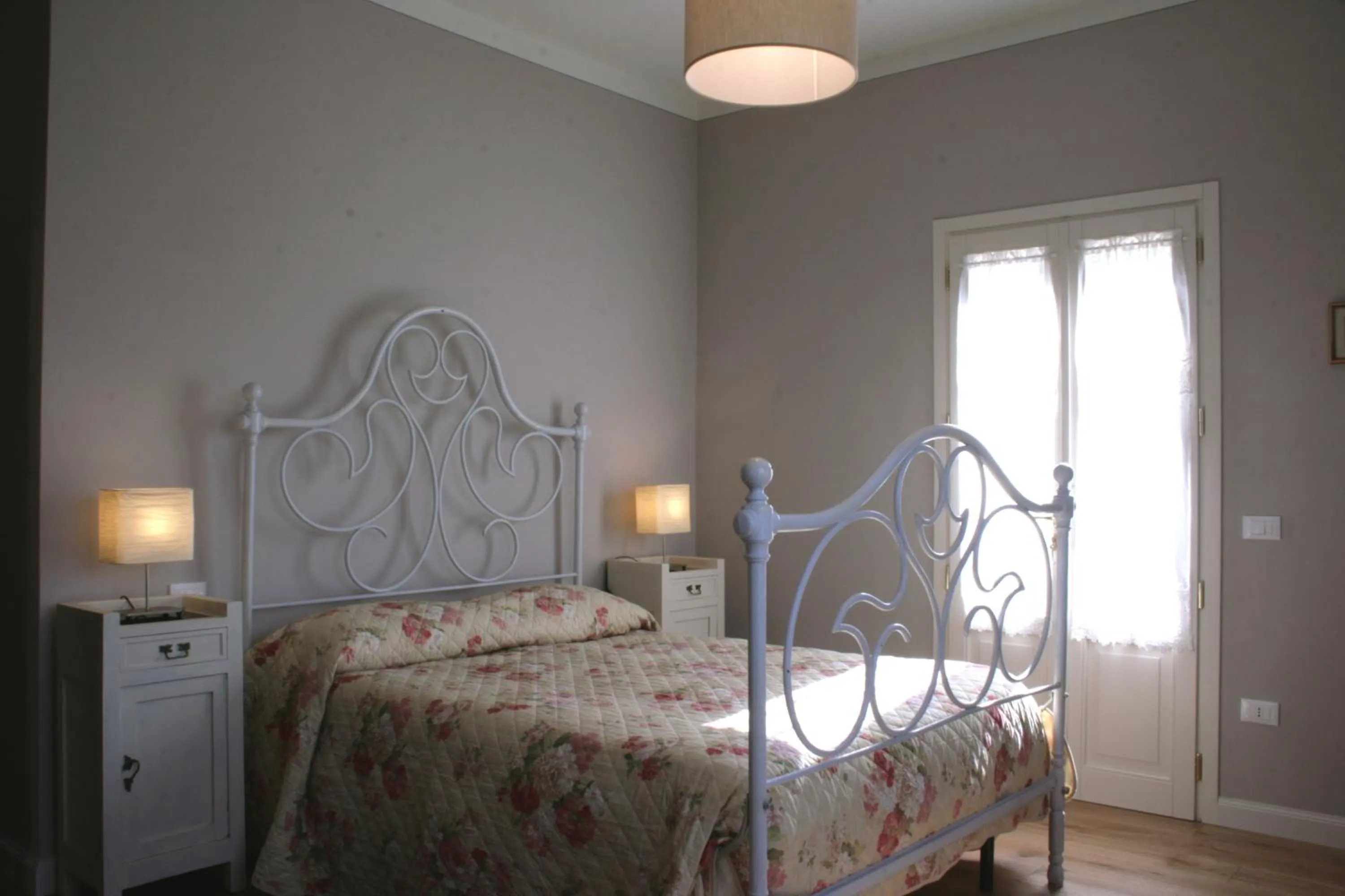 Photo of the whole room, Bed in B&B Orsobigio