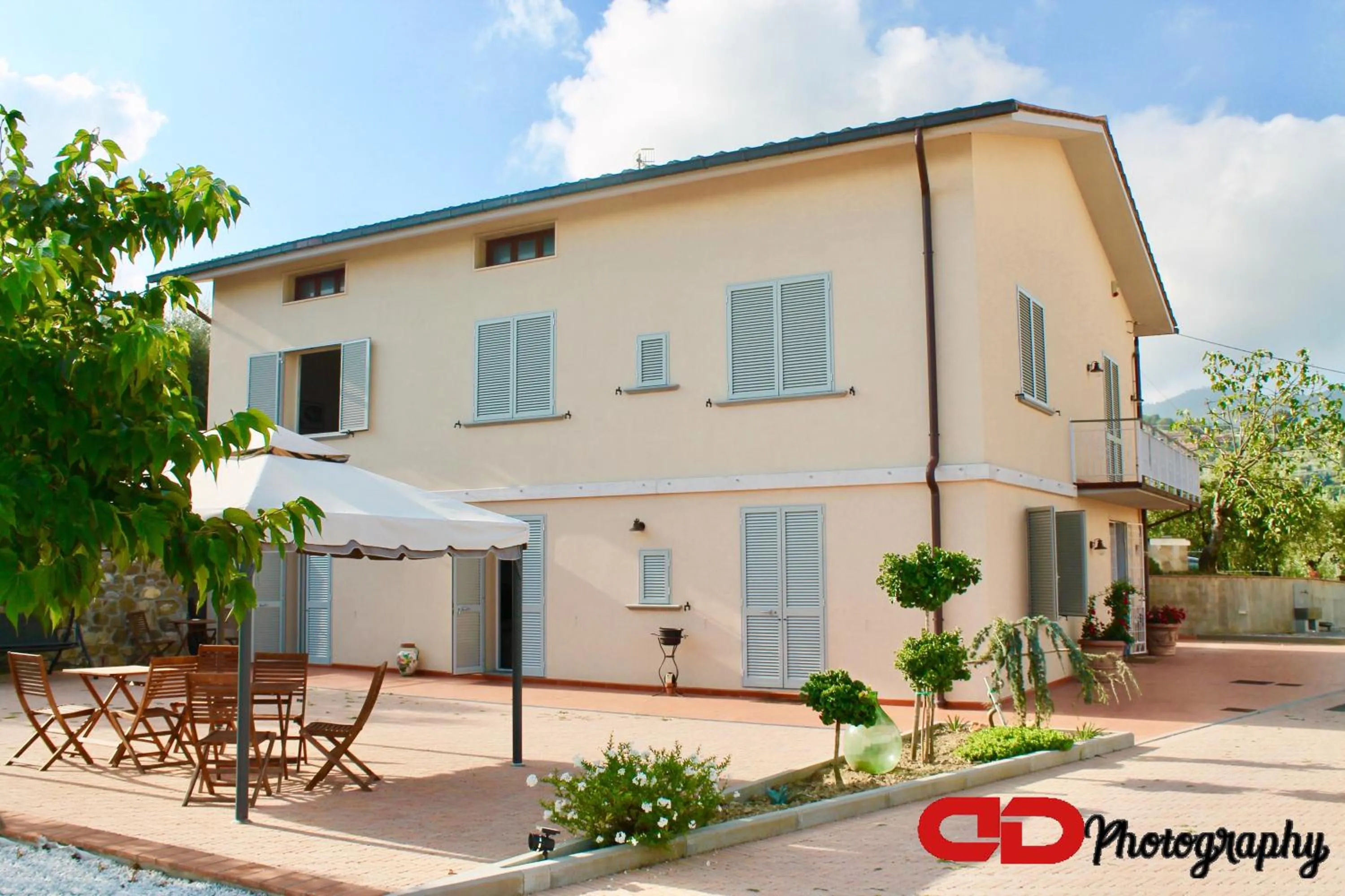 Property building in B&B Orsobigio