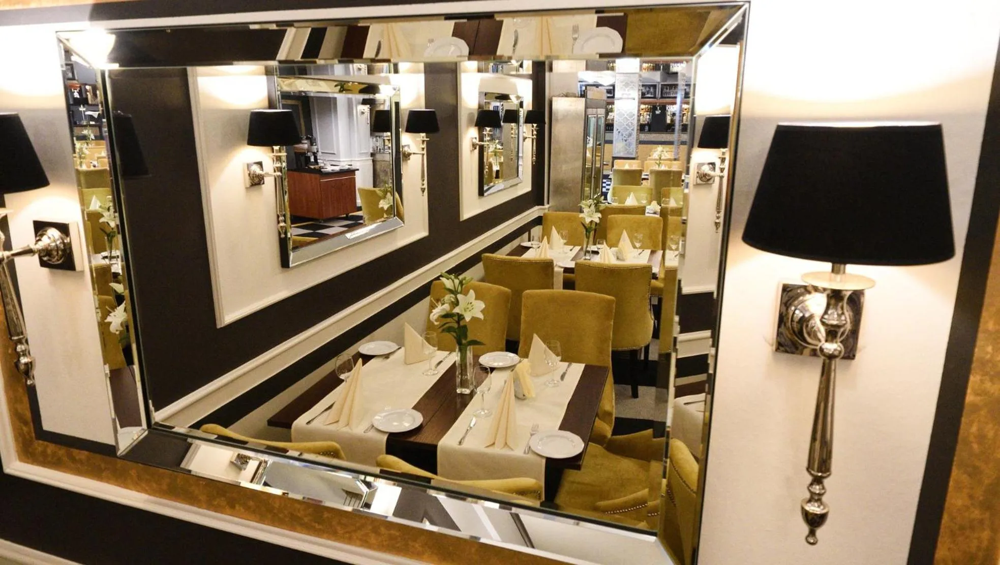 Restaurant/places to eat in Hotel Mościcki