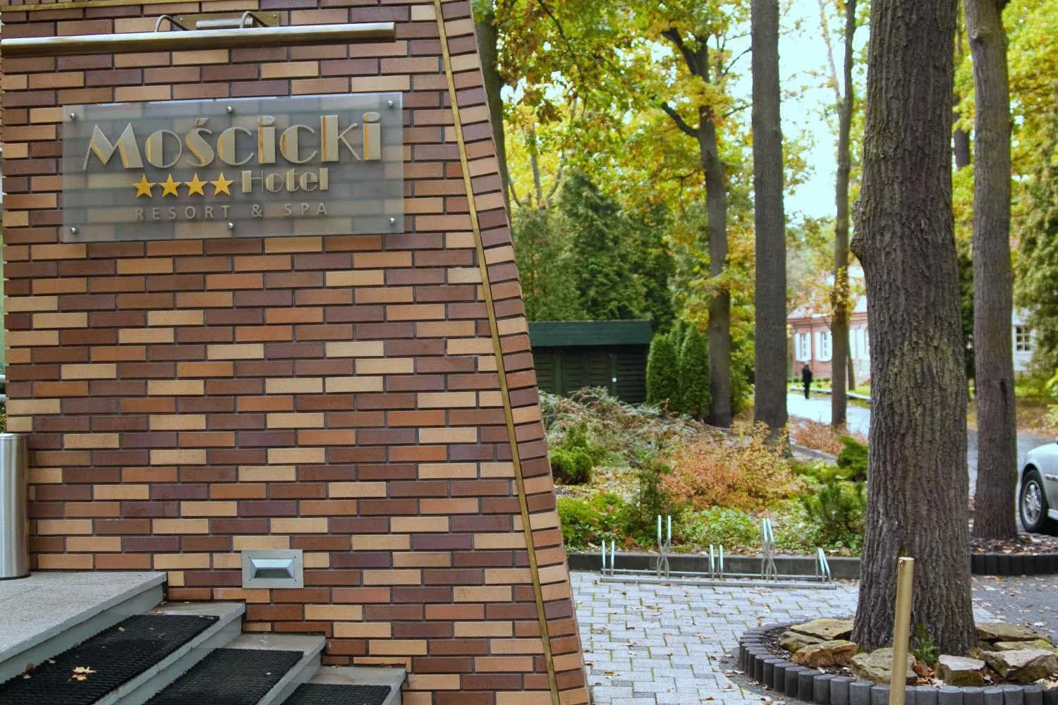 Facade/entrance in Hotel Mościcki
