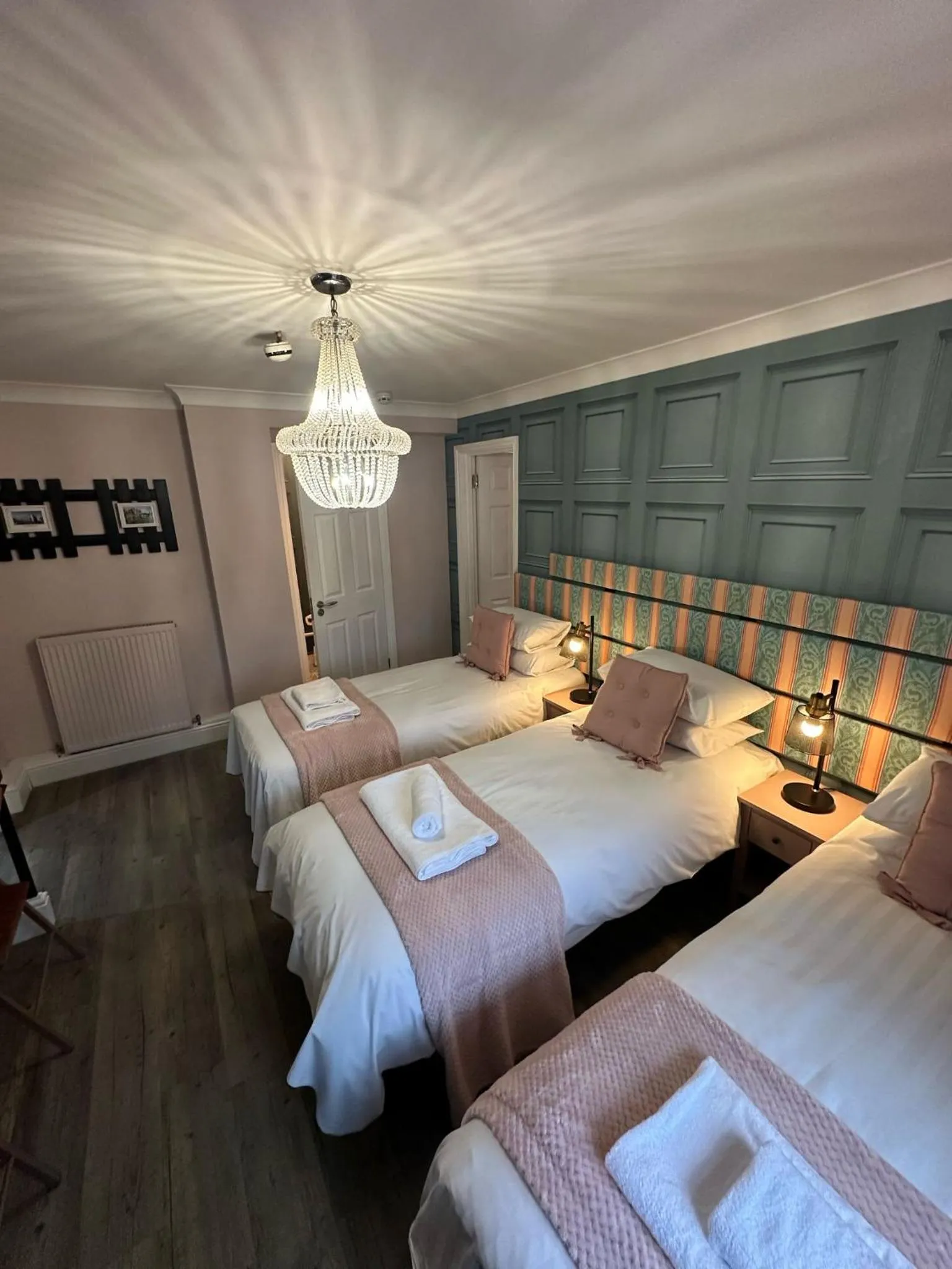 Bed in The Cambridge Guest House by Tas