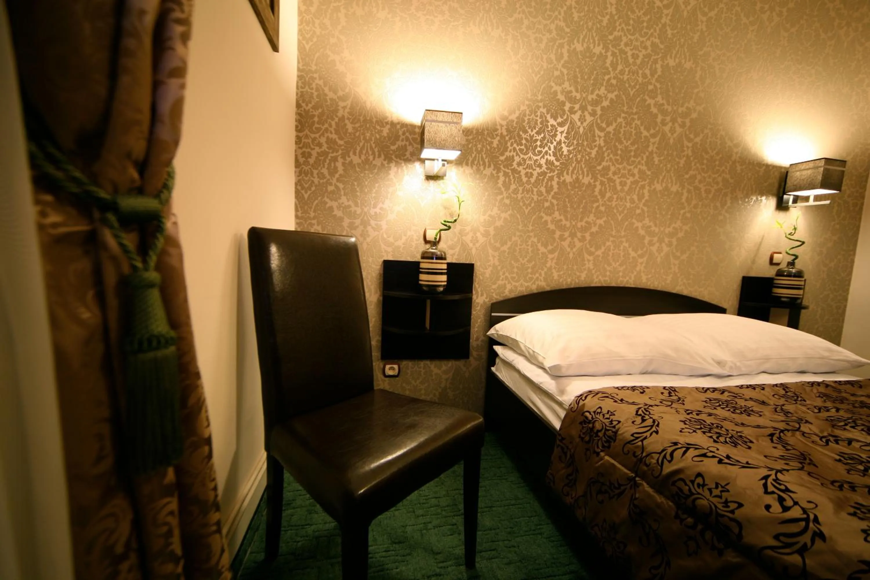 Bed in Hotel Seven 7