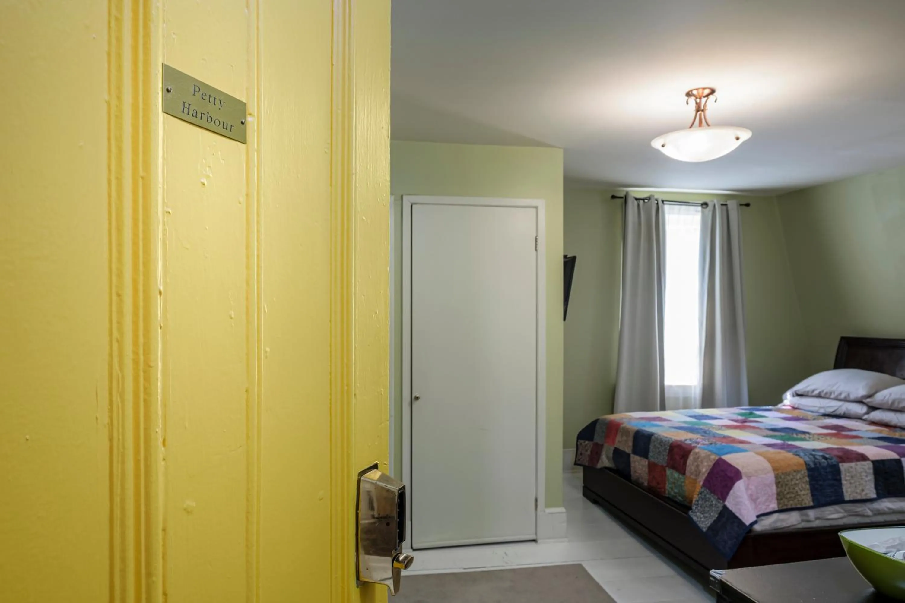 Bed in The Elizabeth Manor Guesthouse