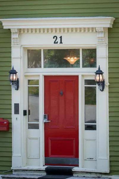 Facade/entrance in The Elizabeth Manor Guesthouse