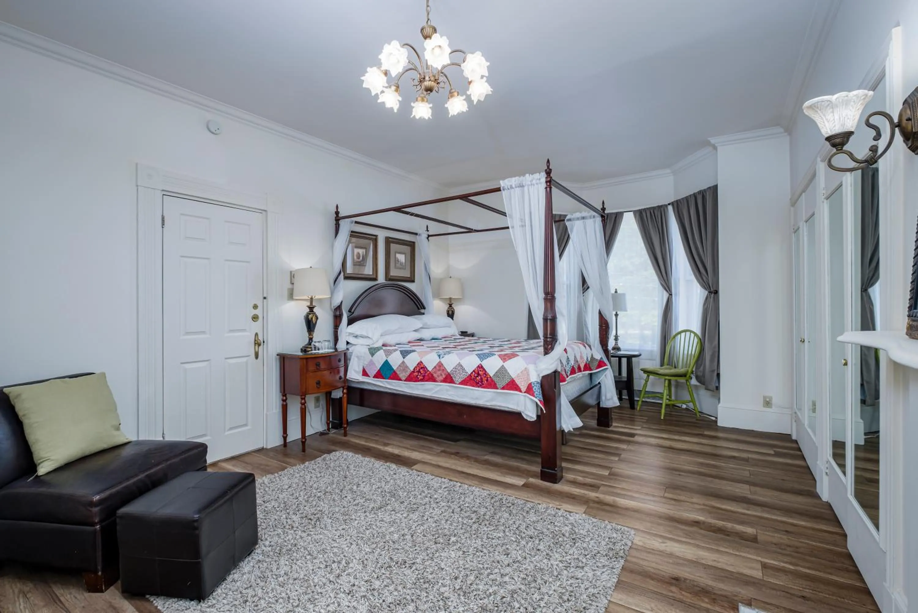 Bed in The Elizabeth Manor Guesthouse