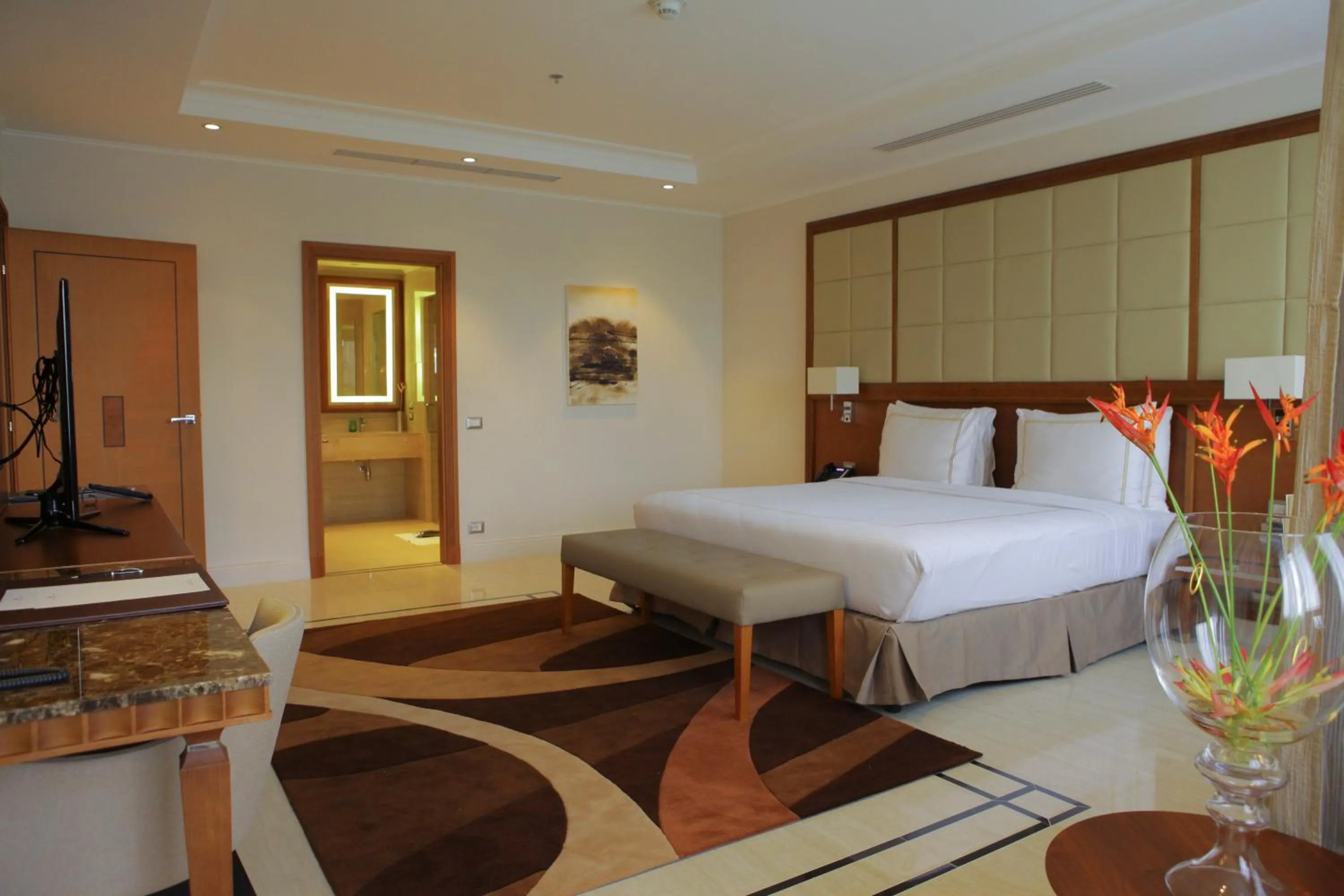 Photo of the whole room, Bed in Grand Hotel Djibloho