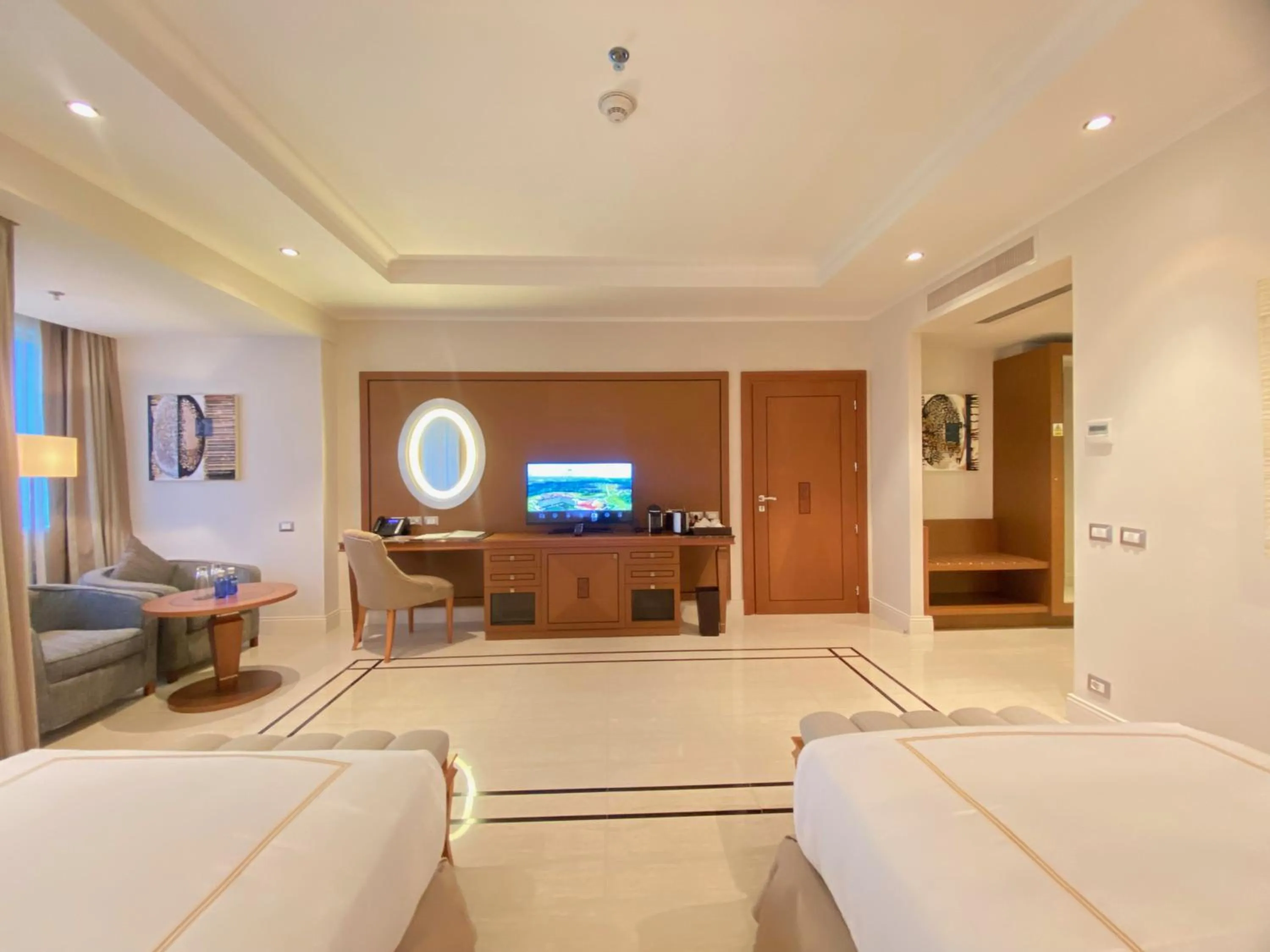 Photo of the whole room, Bed in Grand Hotel Djibloho