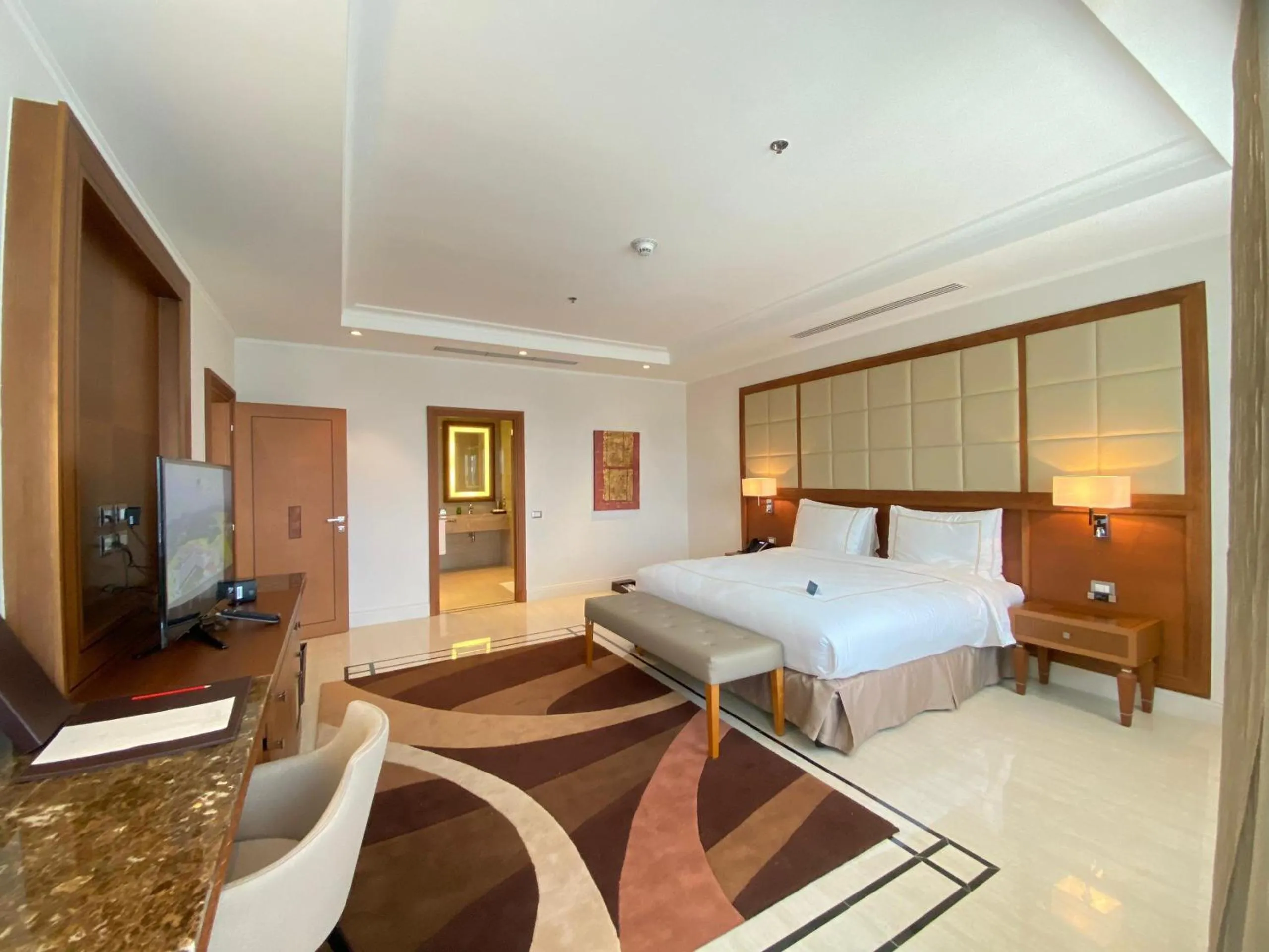 Photo of the whole room, Bed in Grand Hotel Djibloho