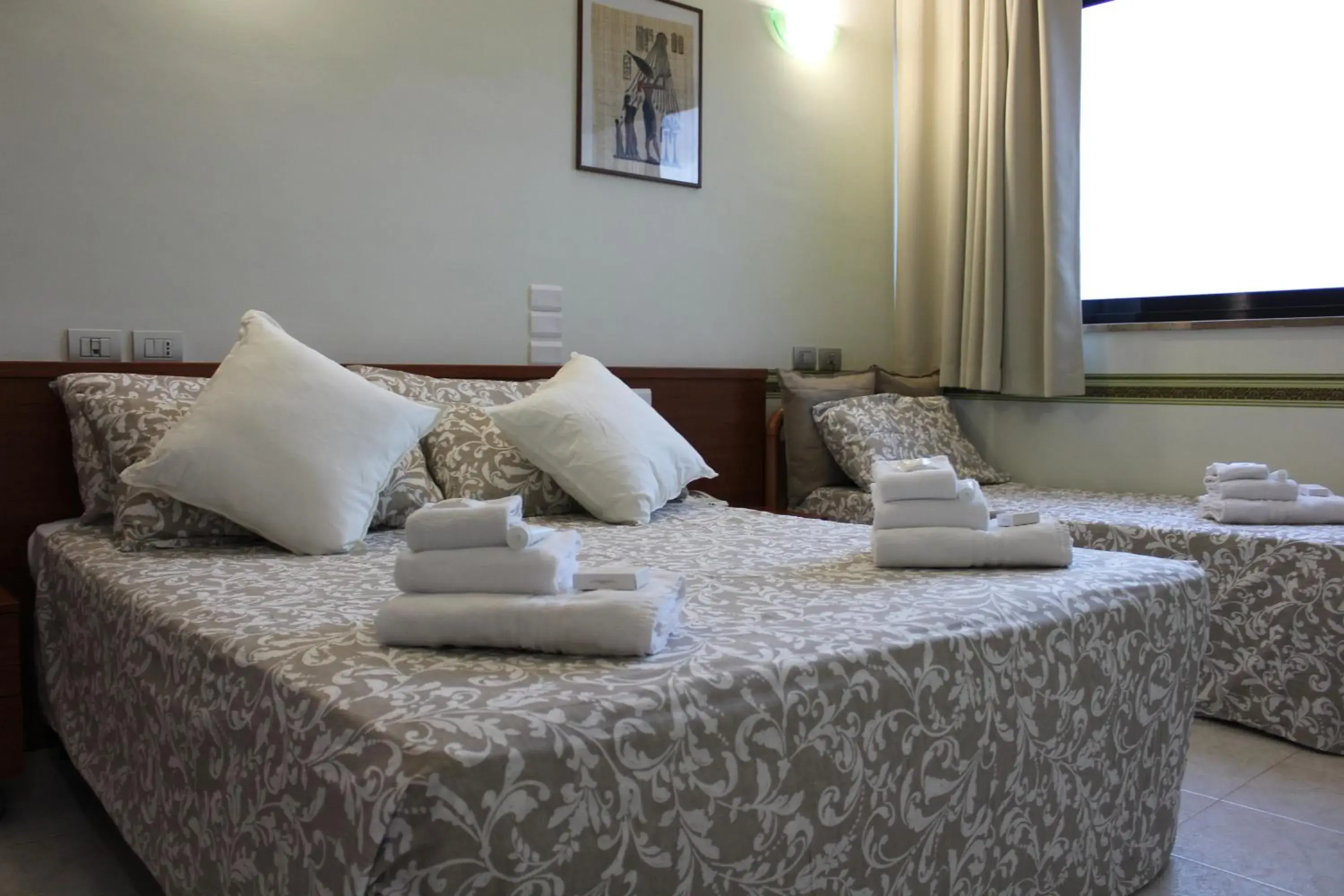 Standard Queen Room in Hotel Cristallo Relais, Sure Hotel Collection By Best Western Standard Queen Room in Hotel Cristallo Relais, Sure Hotel Collection By Best Western