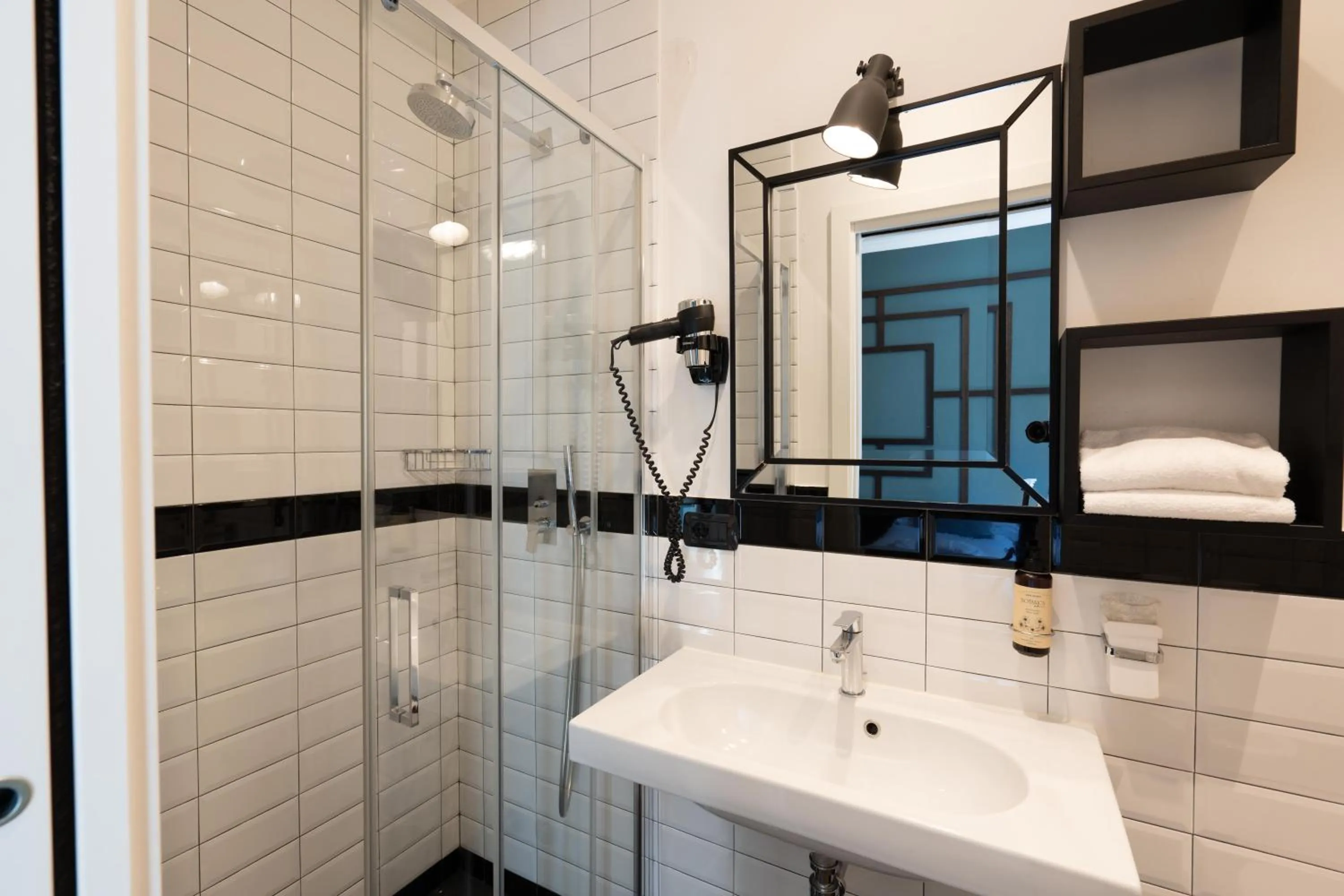 Bathroom in Deseo Home