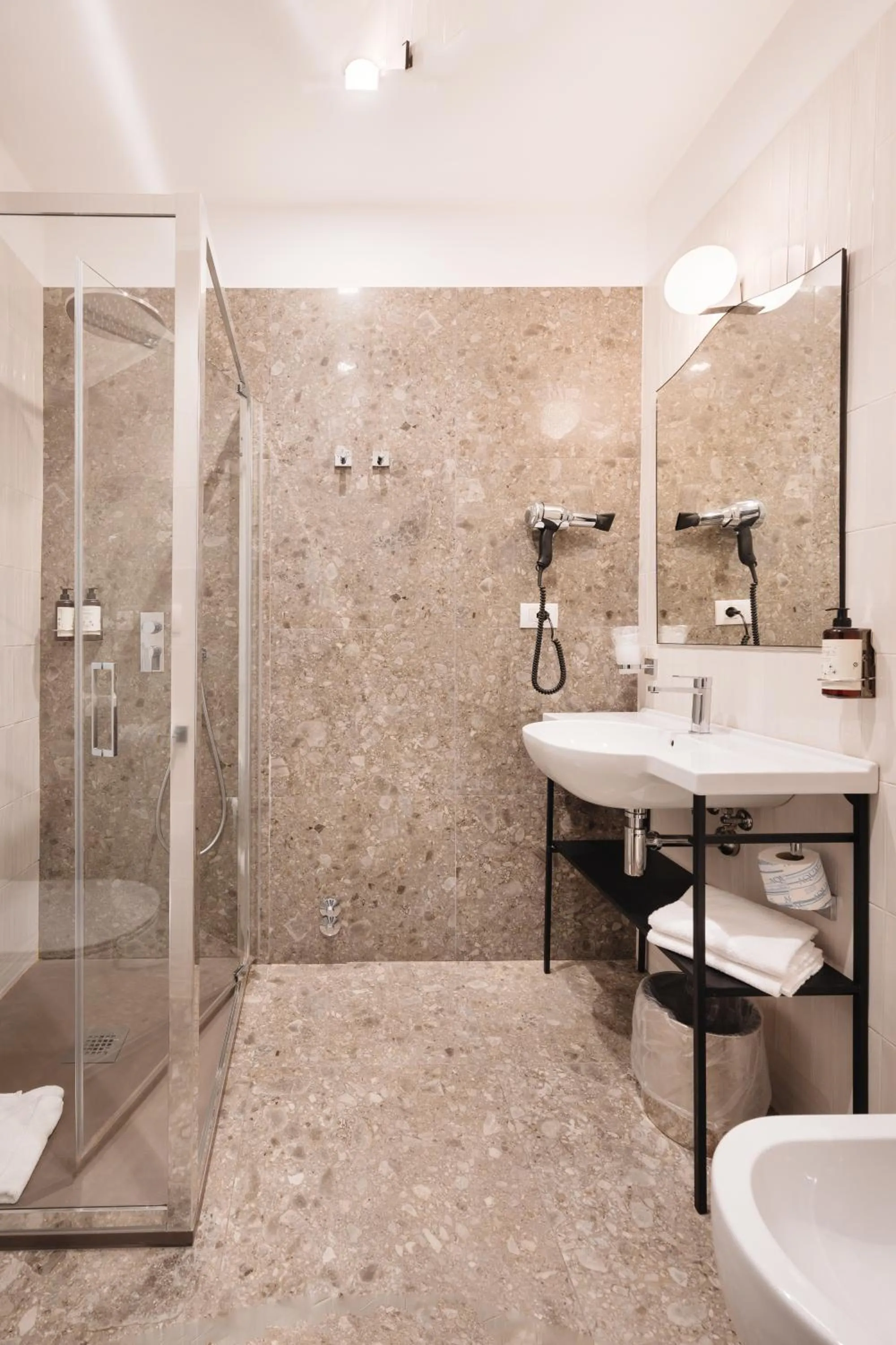 Shower in Deseo Home