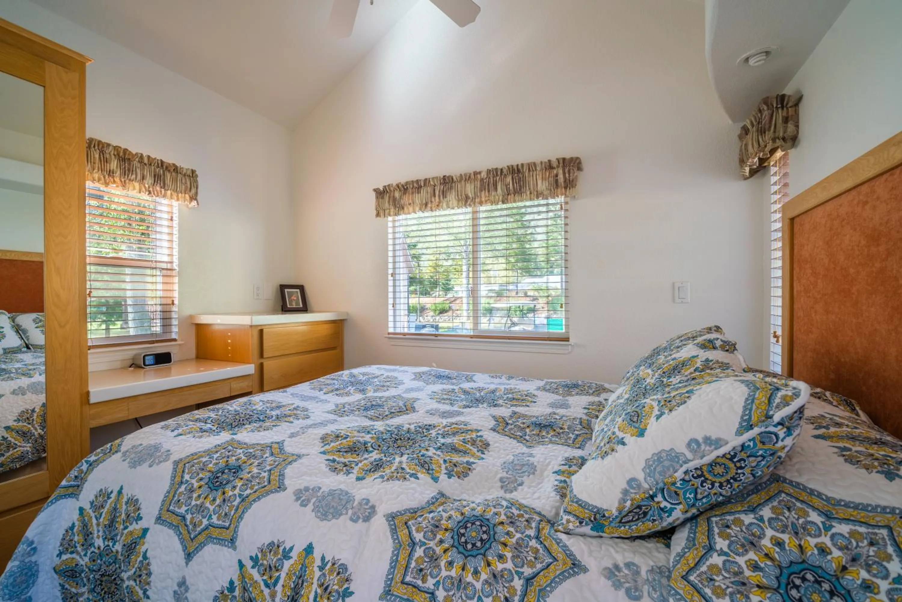 Bedroom, Bed in Strawhouse Resorts