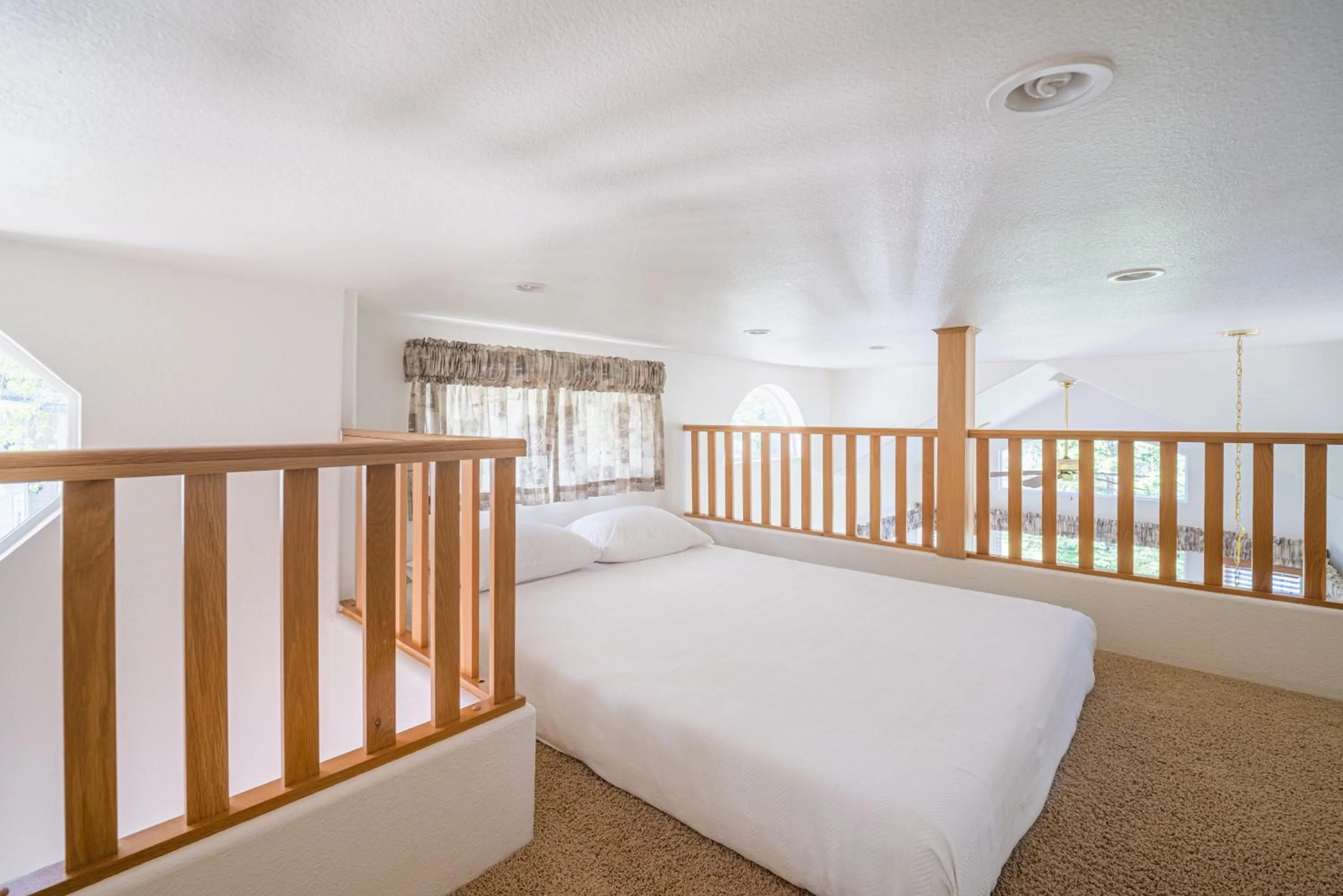 Bed in Strawhouse Resorts