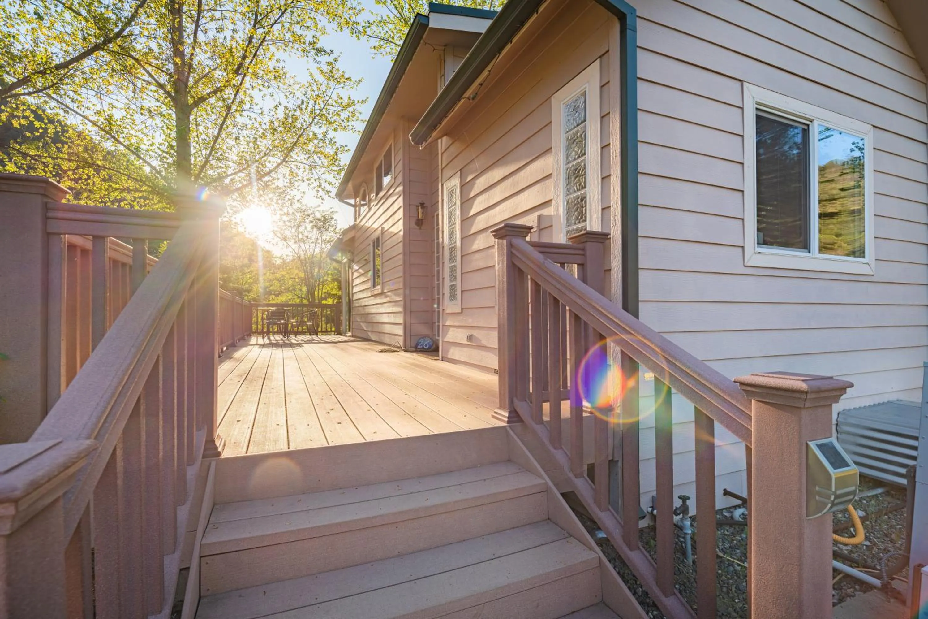 Facade/entrance in Strawhouse Resorts