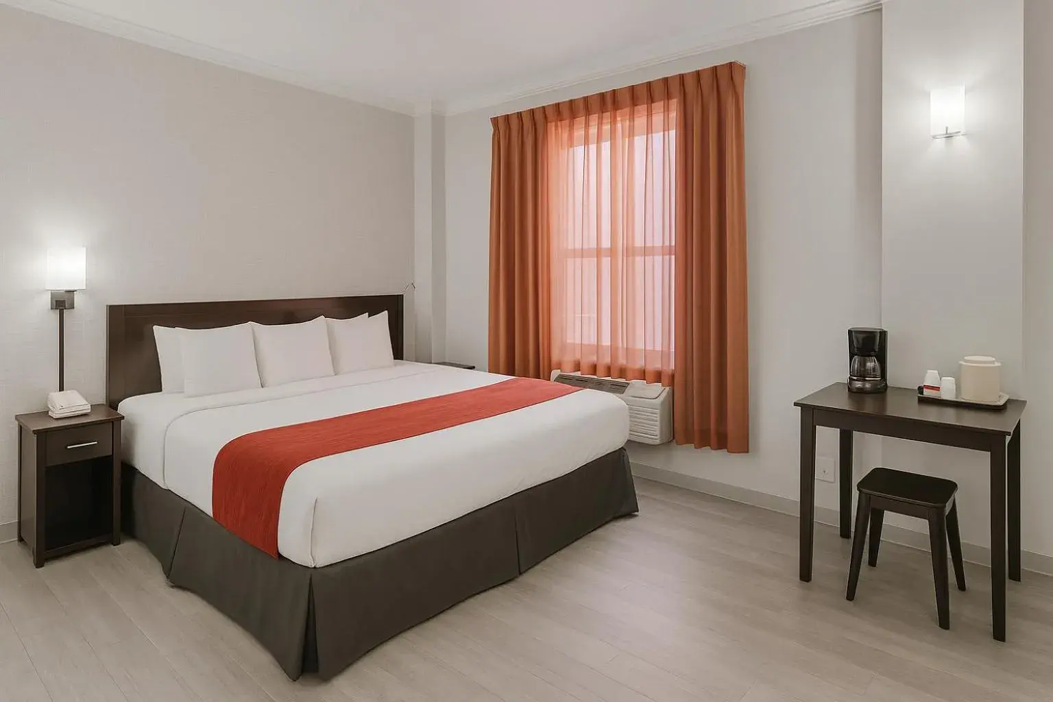 Bedroom, Bed in Heritage Hotel New York City Bedroom, Bed in Heritage Hotel New York City