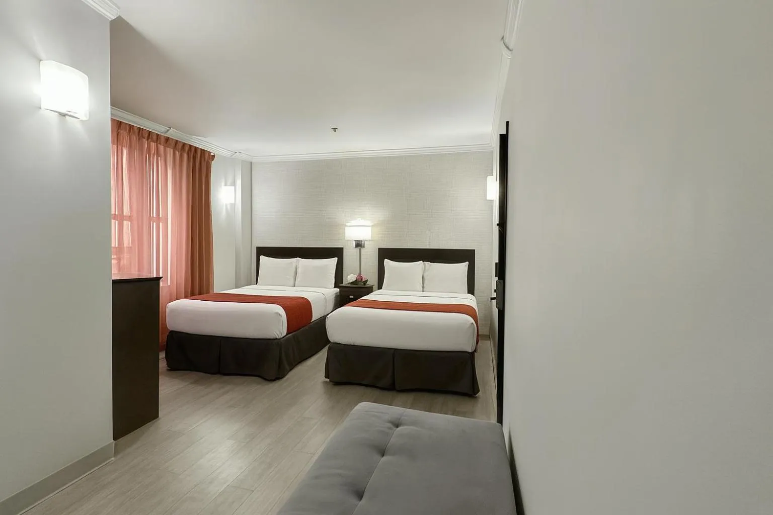 Bedroom, Bed in Heritage Hotel New York City