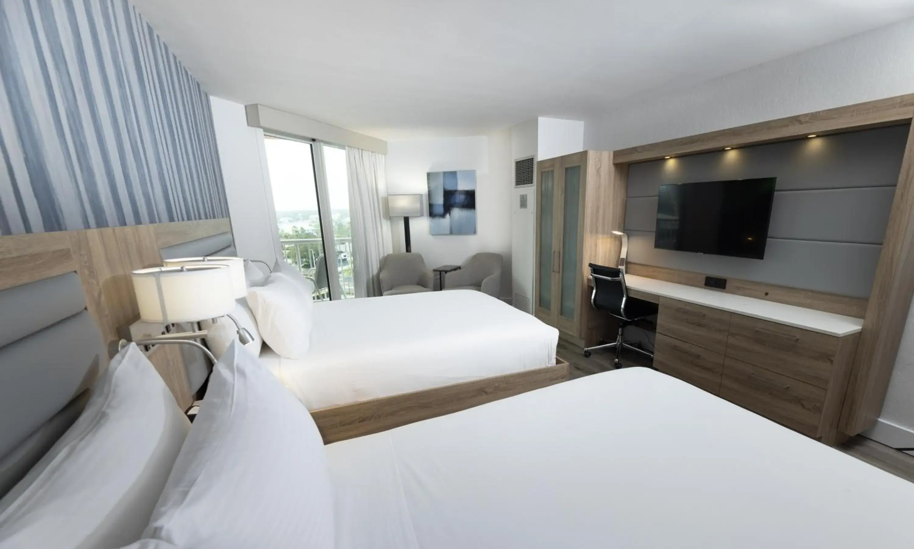 Photo of the whole room, Bed in Perdido Beach Resort Photo of the whole room, Bed in Perdido Beach Resort