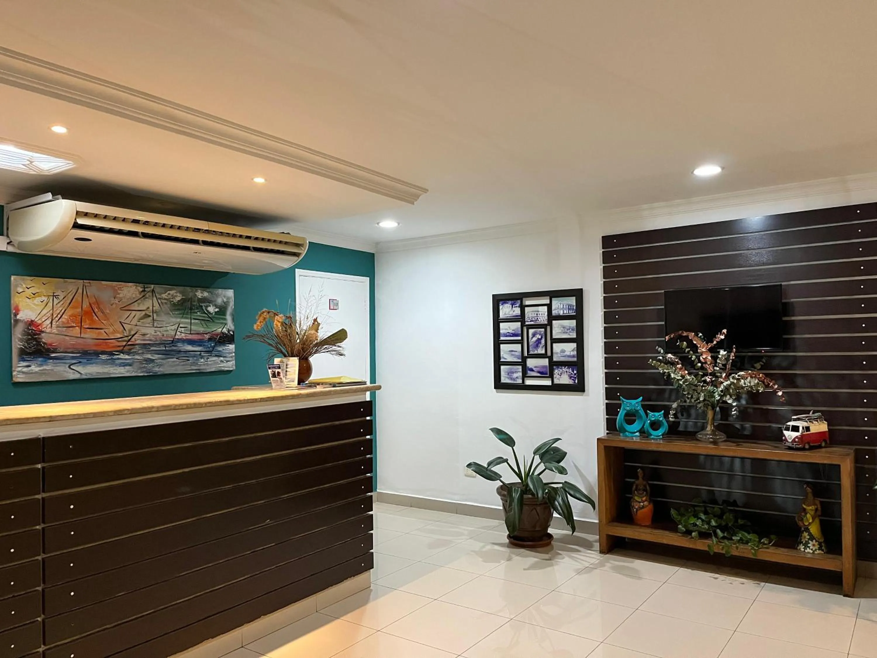 Lobby or reception in Hotel do Sol Executive